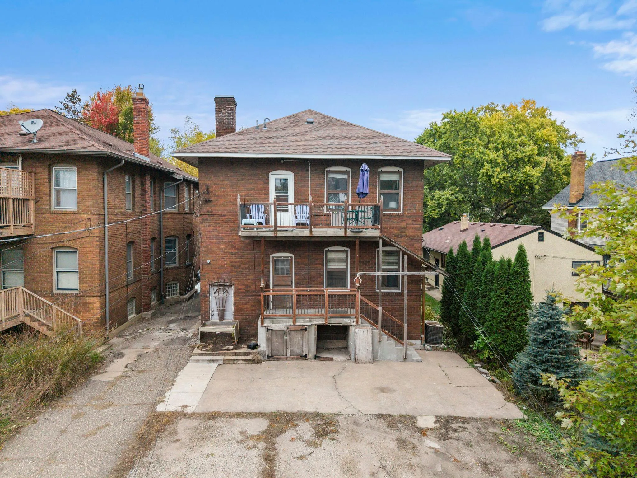 Photo 81 of 700 Summit Avenue