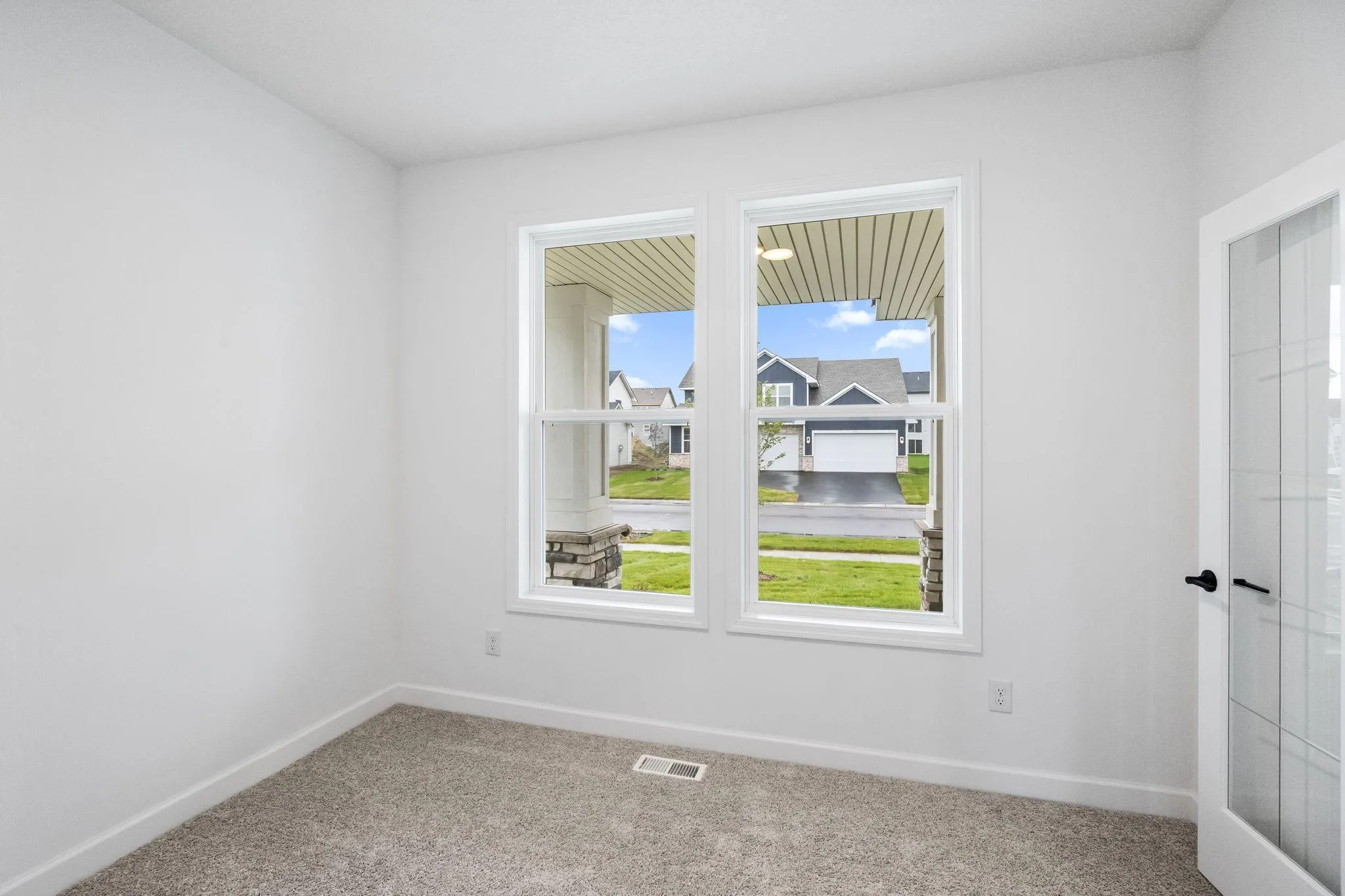 Photo 10 of 1095 Adamstown Drive