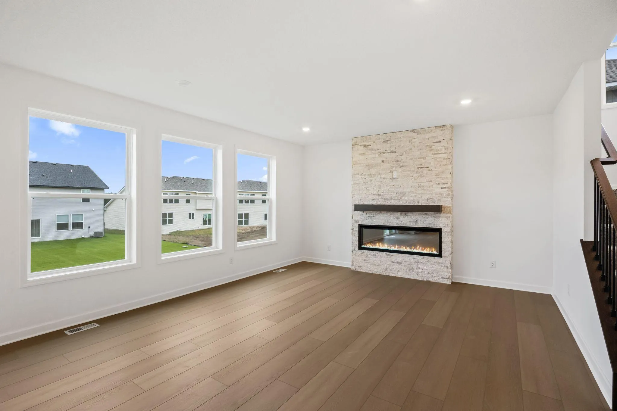 Photo 5 of 1095 Adamstown Drive