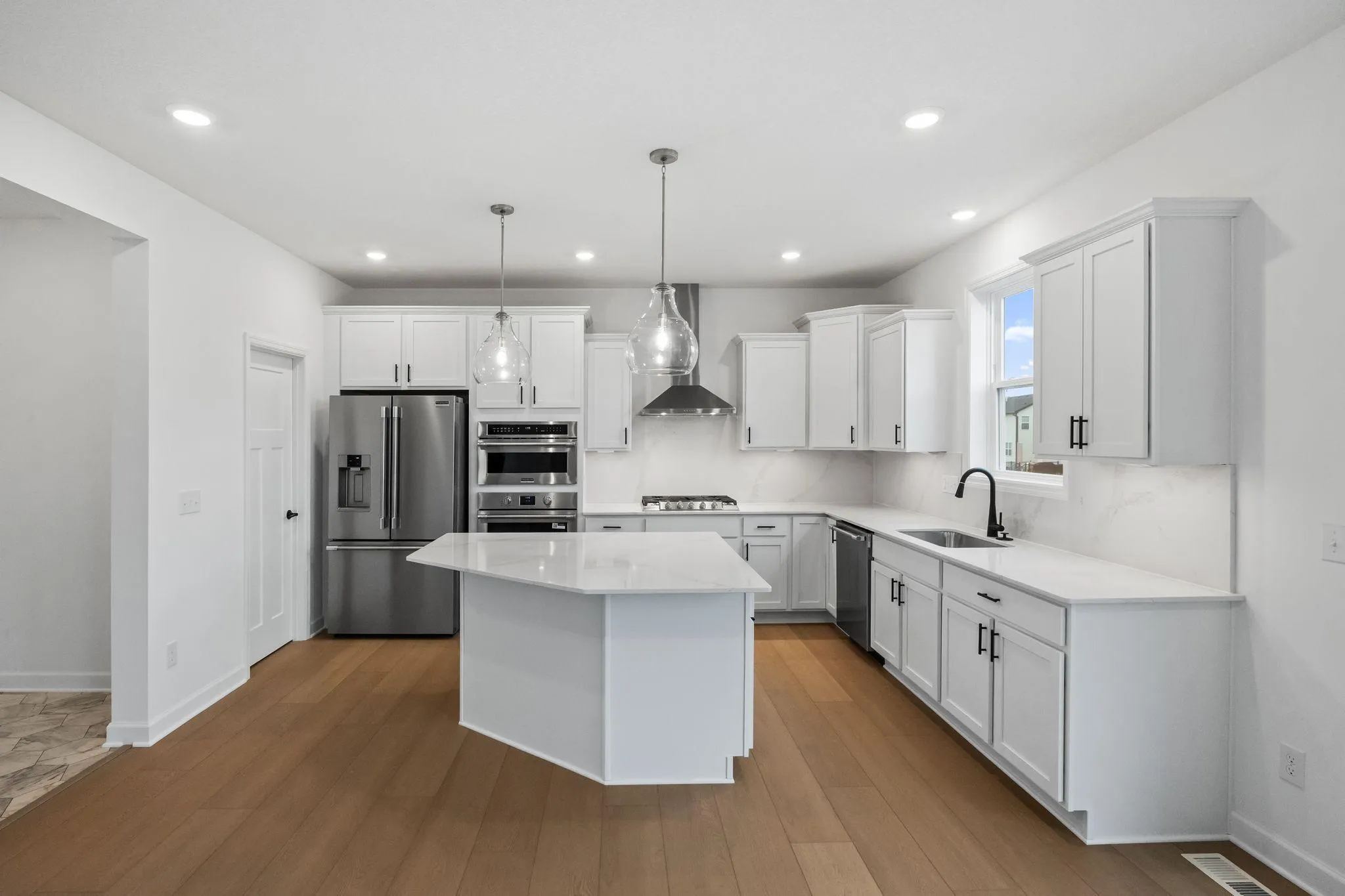 Photo 2 of 1095 Adamstown Drive