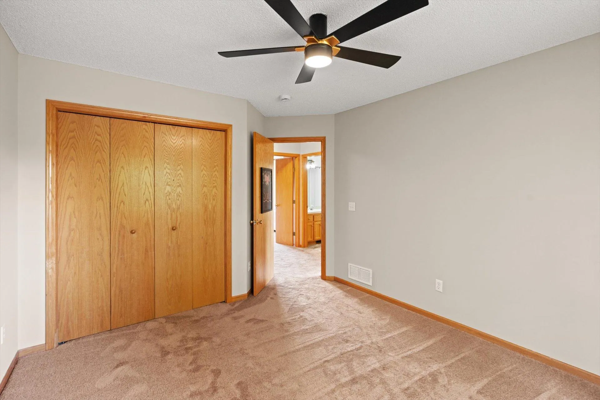 Photo 18 of 10956 Fox Hollow N Circle