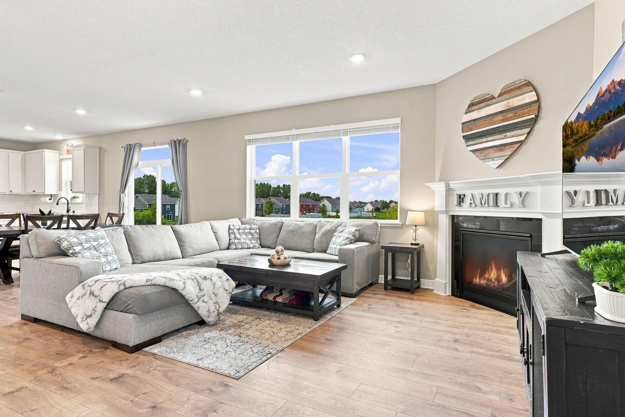 Photo 18 of 11572 Pineridge N Way