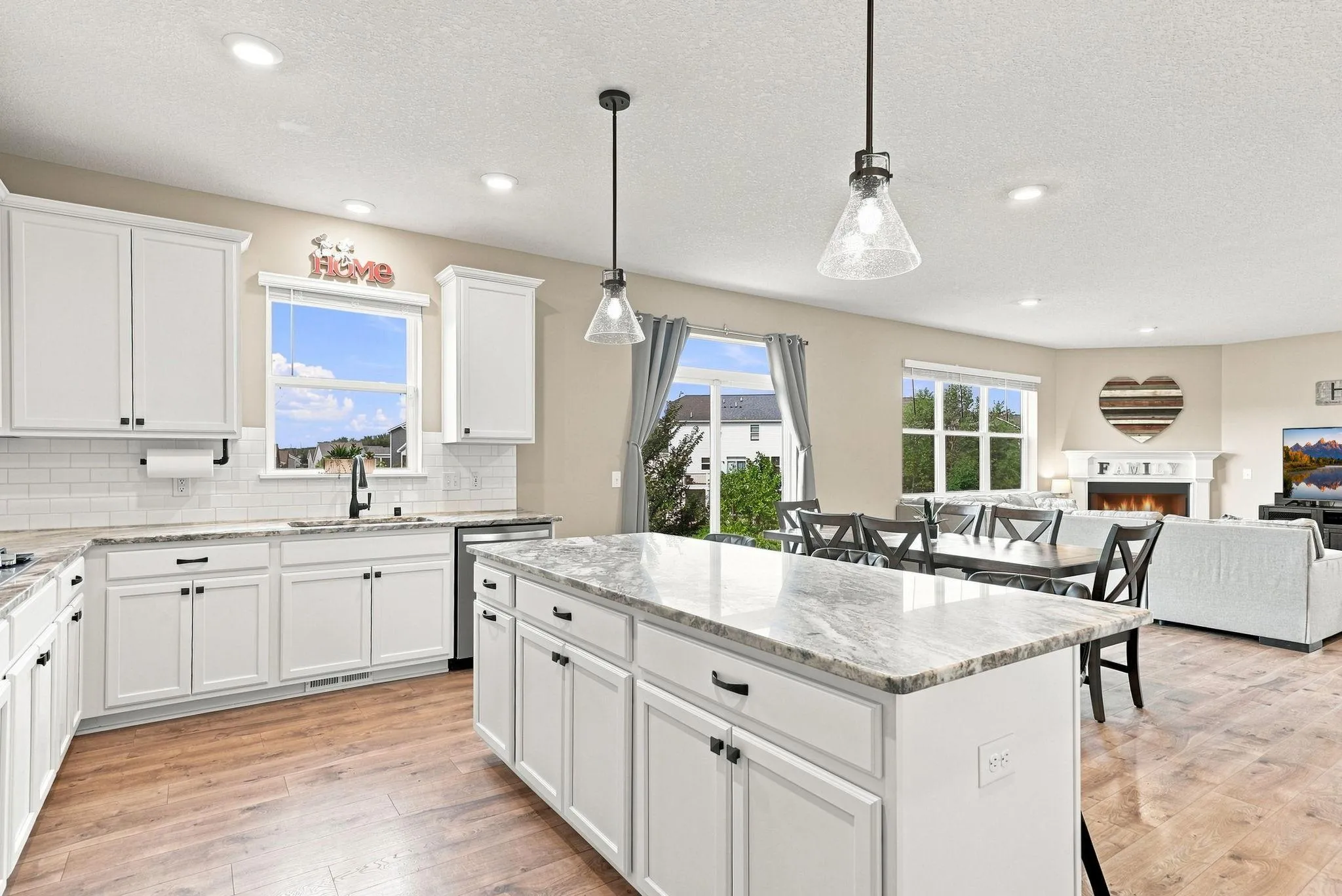 Photo 9 of 11572 Pineridge N Way