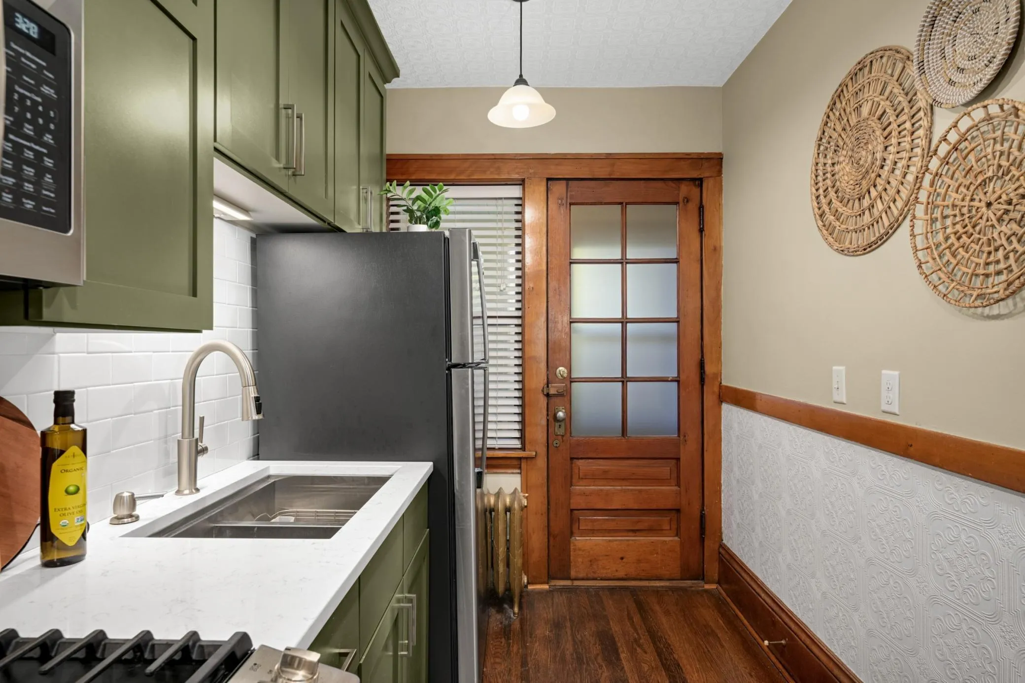 Photo 12 of 641 Marshall Avenue Unit 4