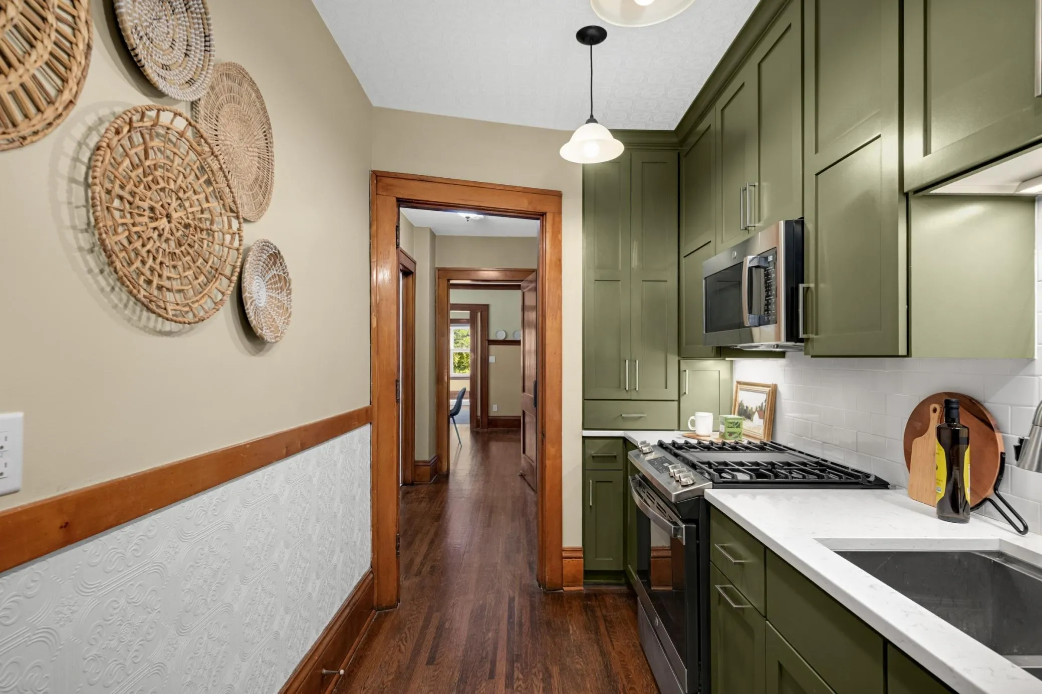 Photo 13 of 641 Marshall Avenue Unit 4