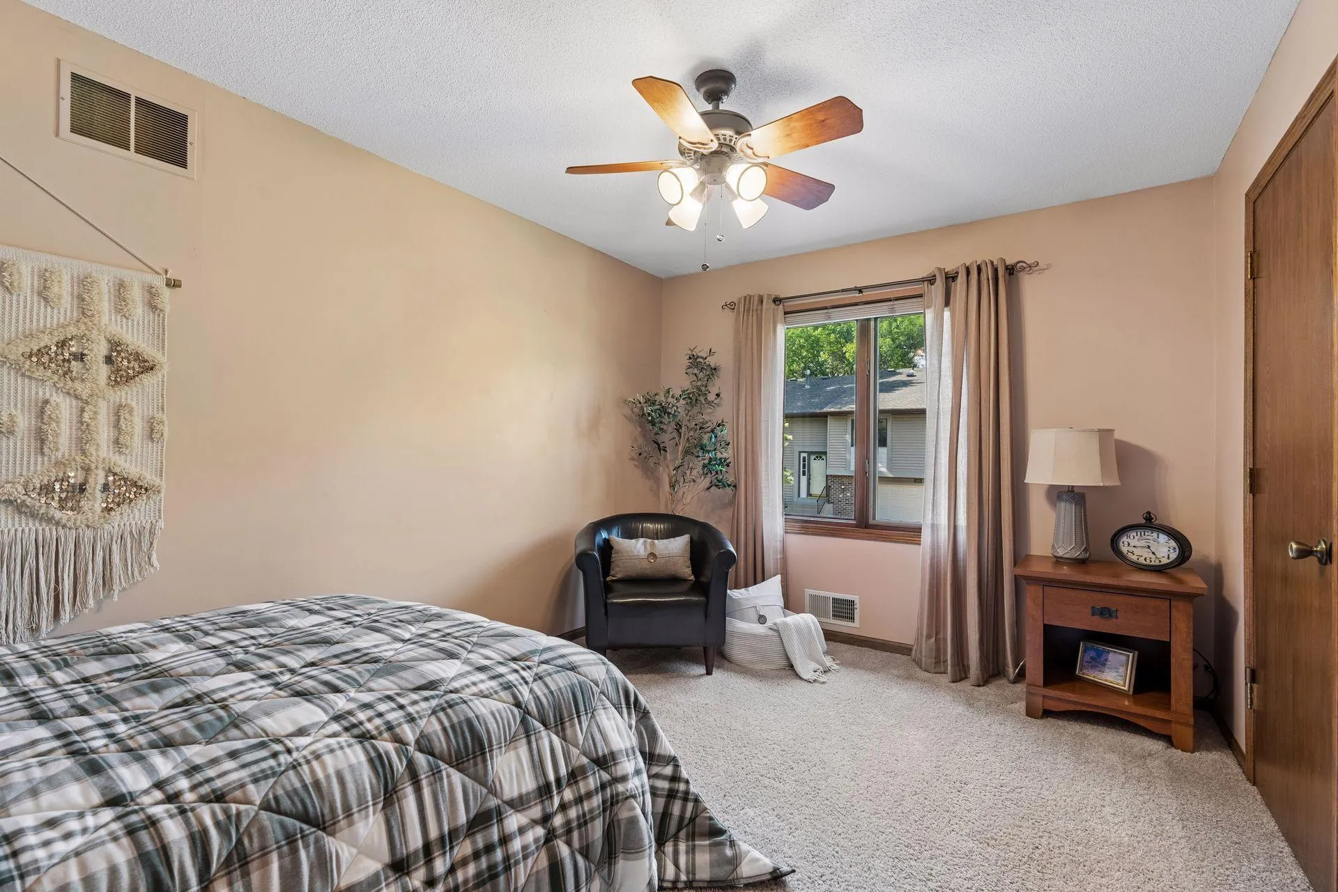 Photo 12 of 9558 Kingsview N Lane