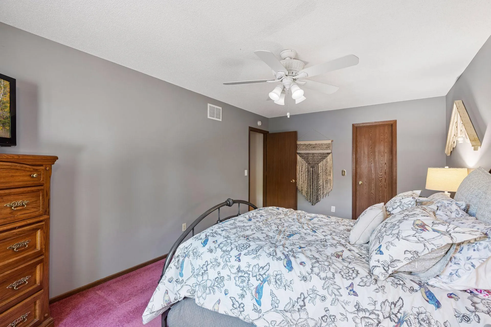 Photo 11 of 9558 Kingsview N Lane