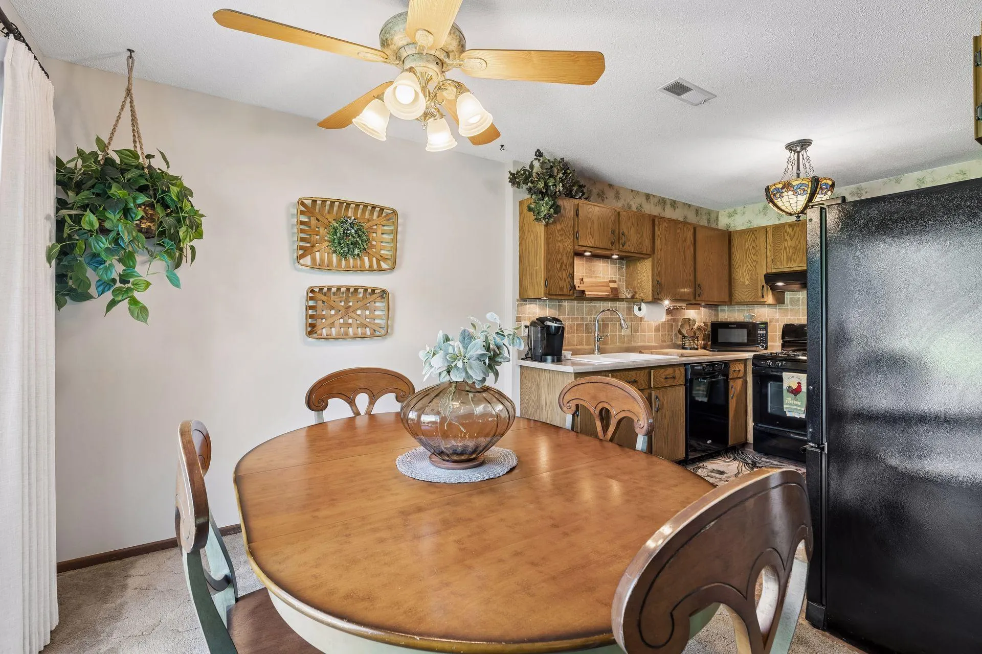 Photo 6 of 9558 Kingsview N Lane