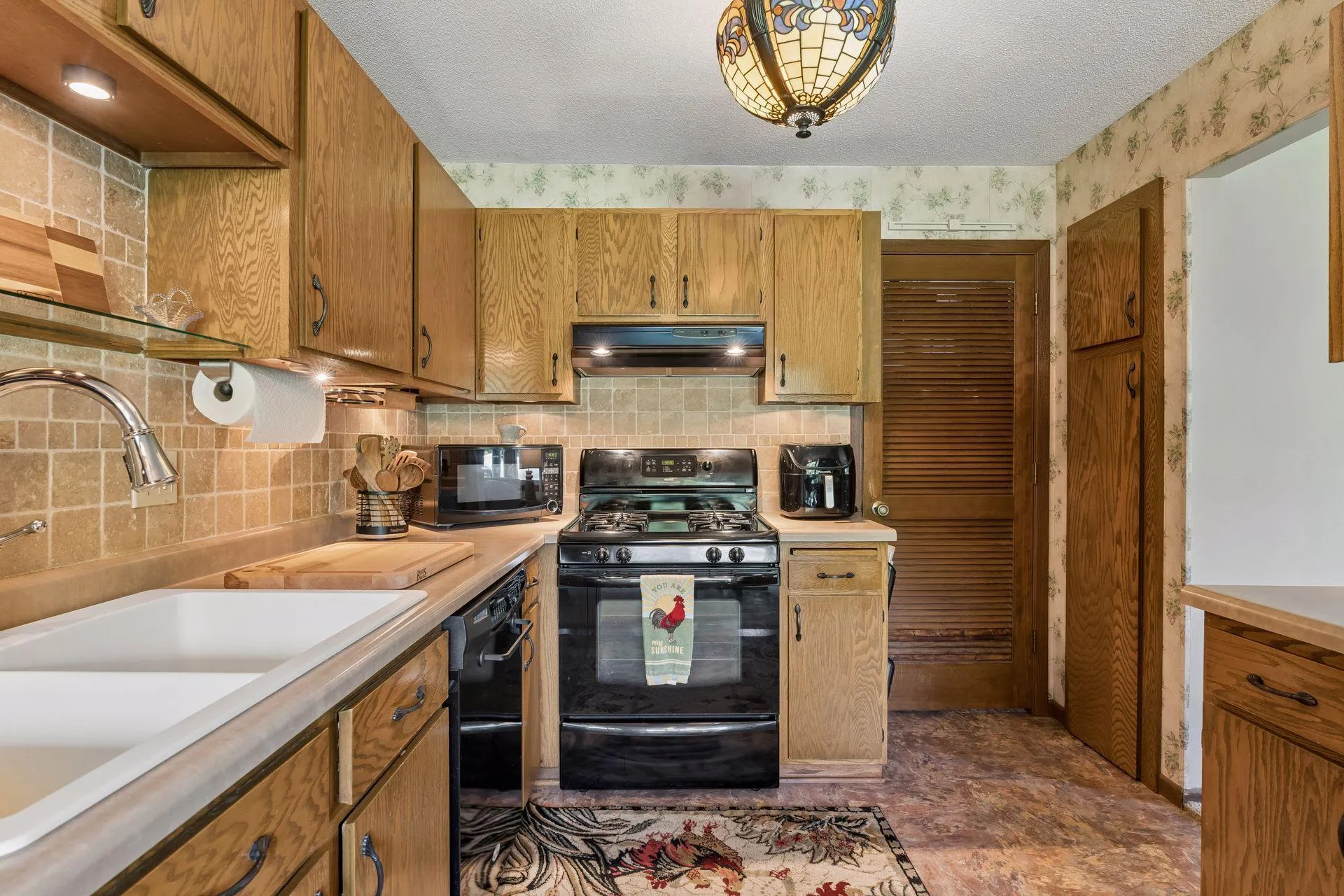 Photo 8 of 9558 Kingsview N Lane