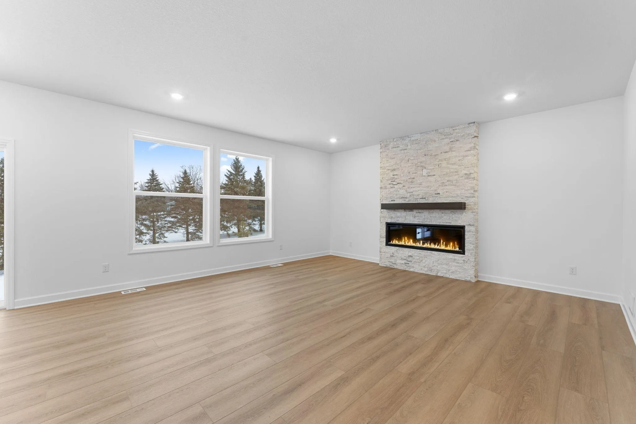 Photo 7 of 14717 Lanewood N Circle