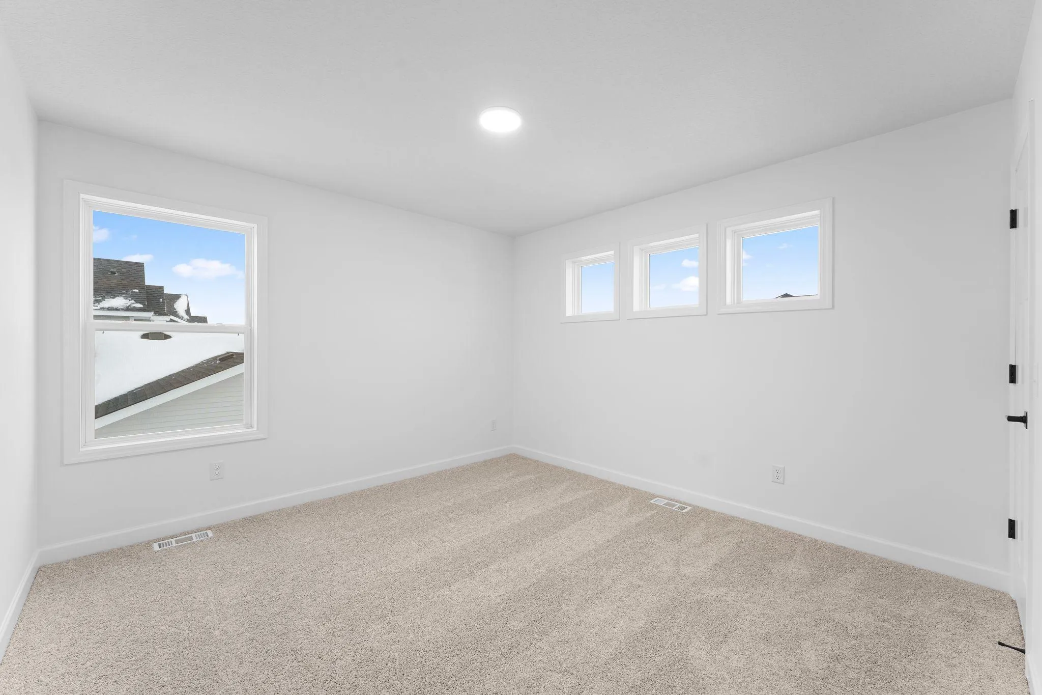 Photo 13 of 14717 Lanewood N Circle