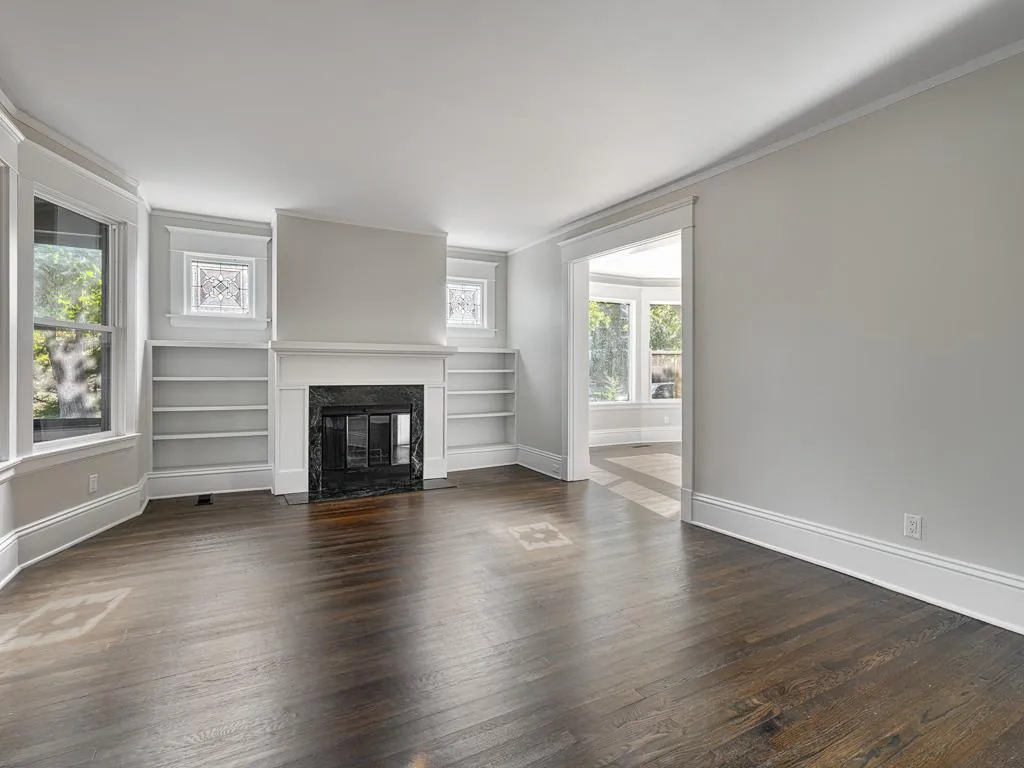 Photo 4 of 203 Chatsworth S Street