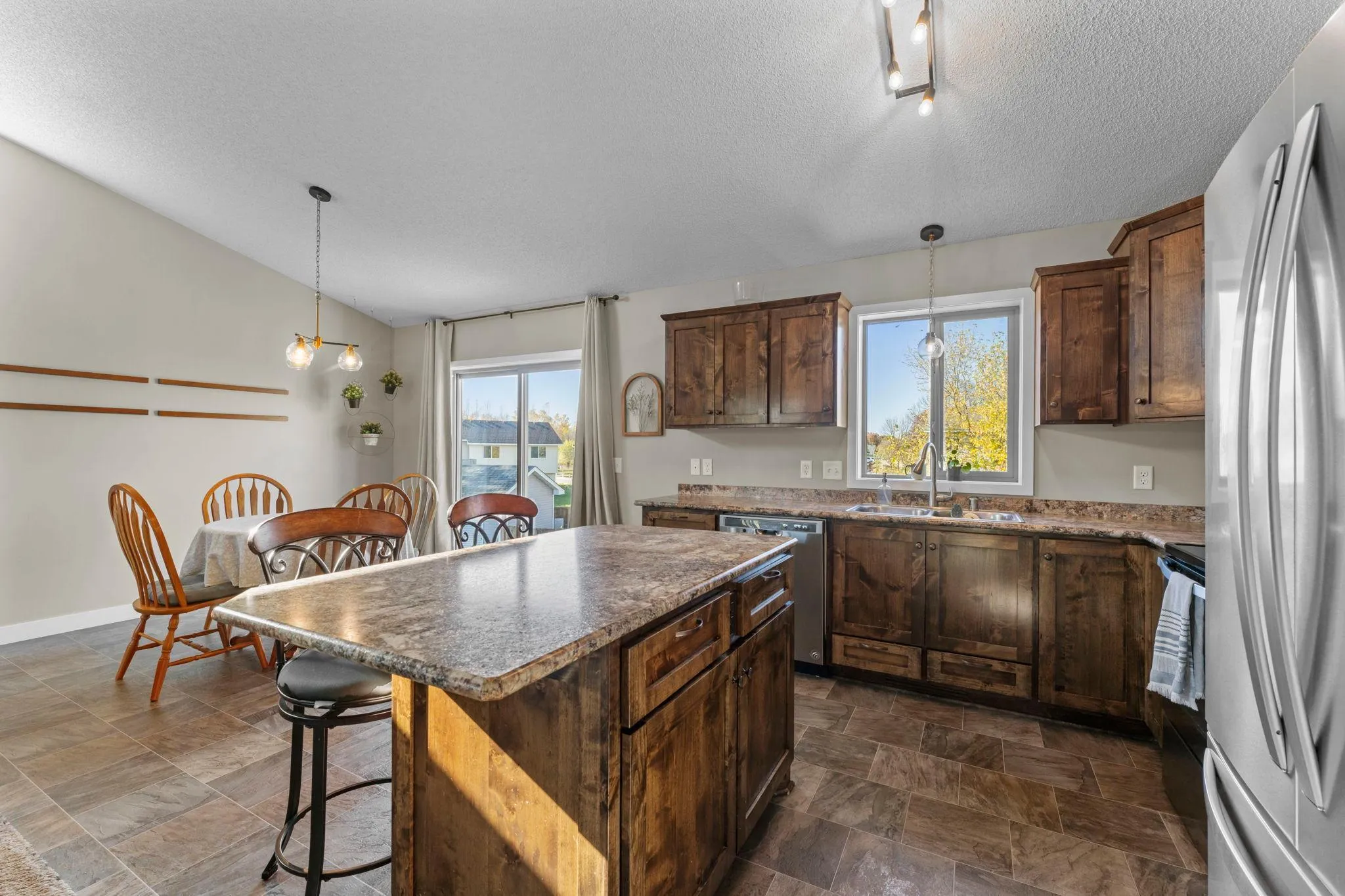 Photo 18 of 1833 Lincoln Street