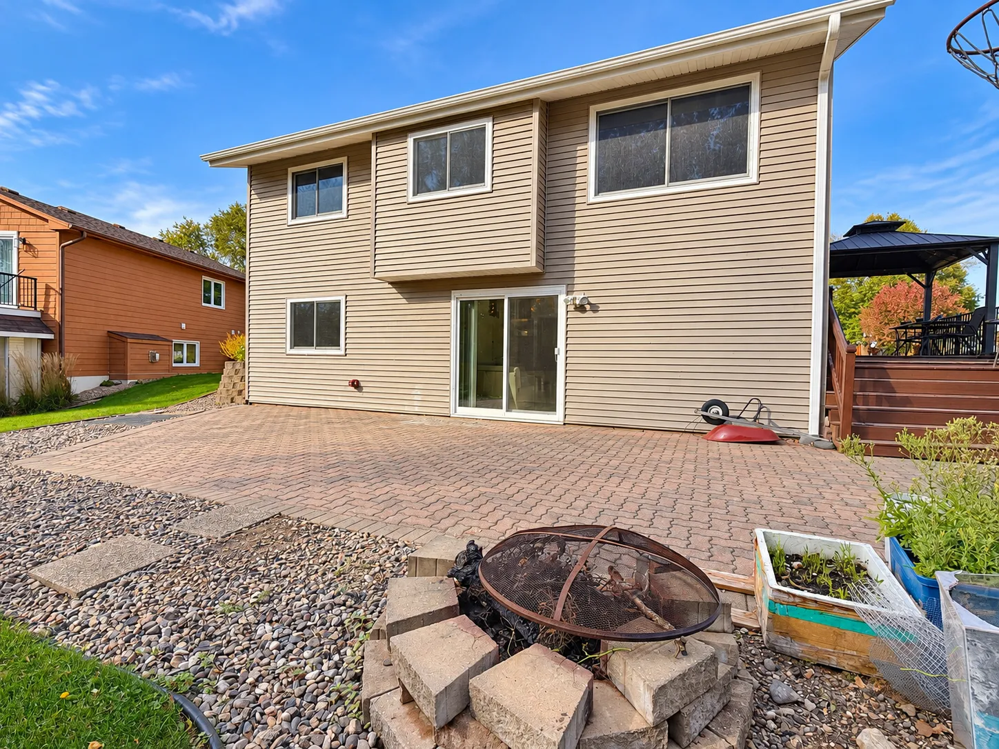 Photo 6 of 1814 Walnut Lane