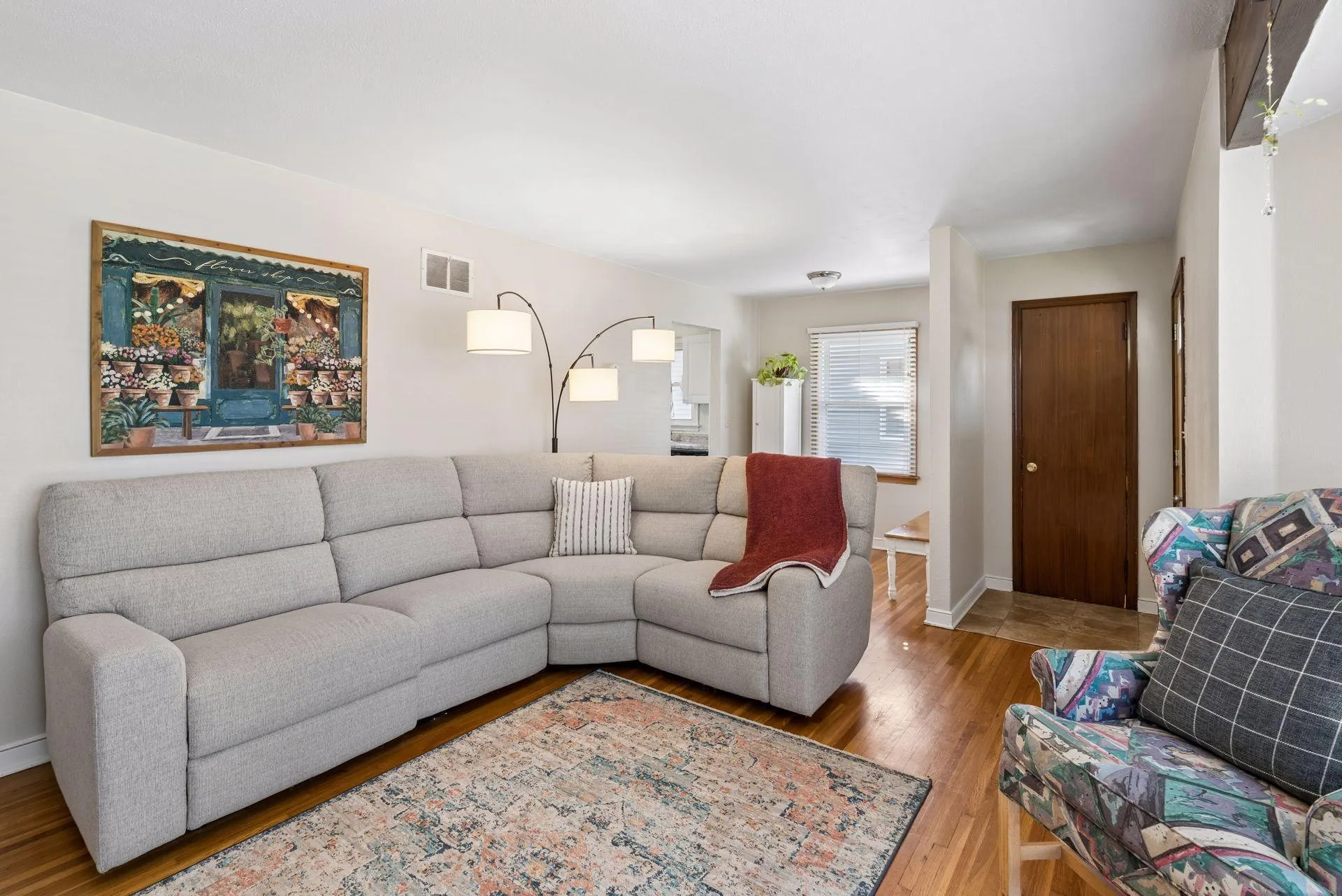 Photo 5 of 6621 Xerxes S Avenue
