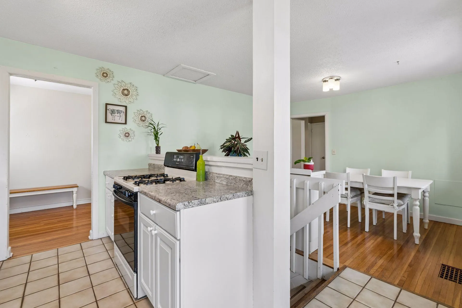 Photo 11 of 6621 Xerxes S Avenue