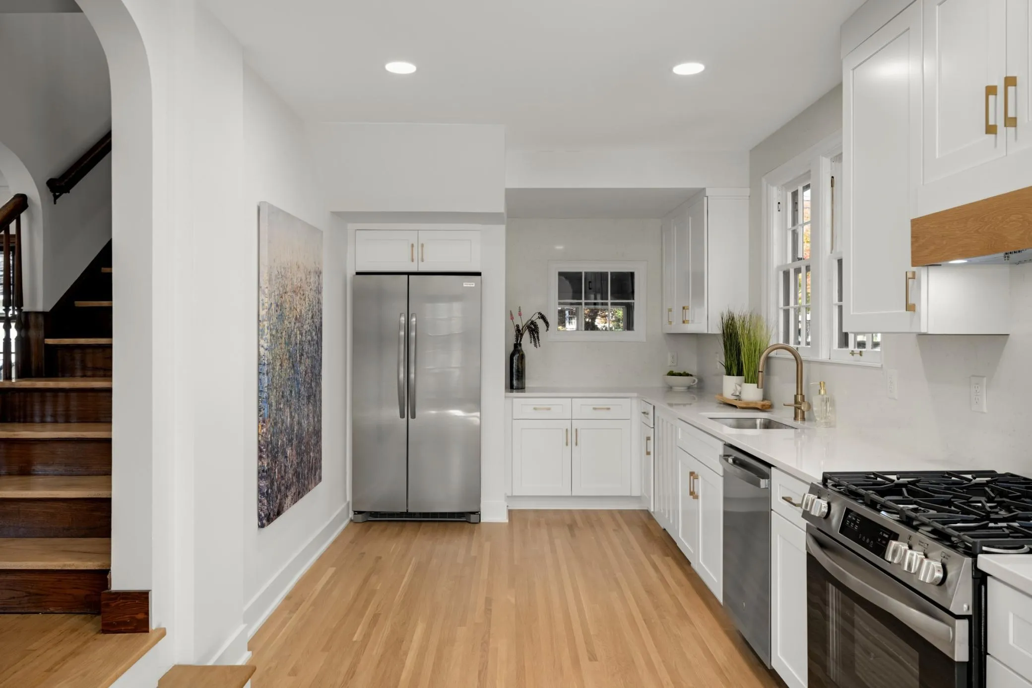 Photo 13 of 2406 W 54th Street