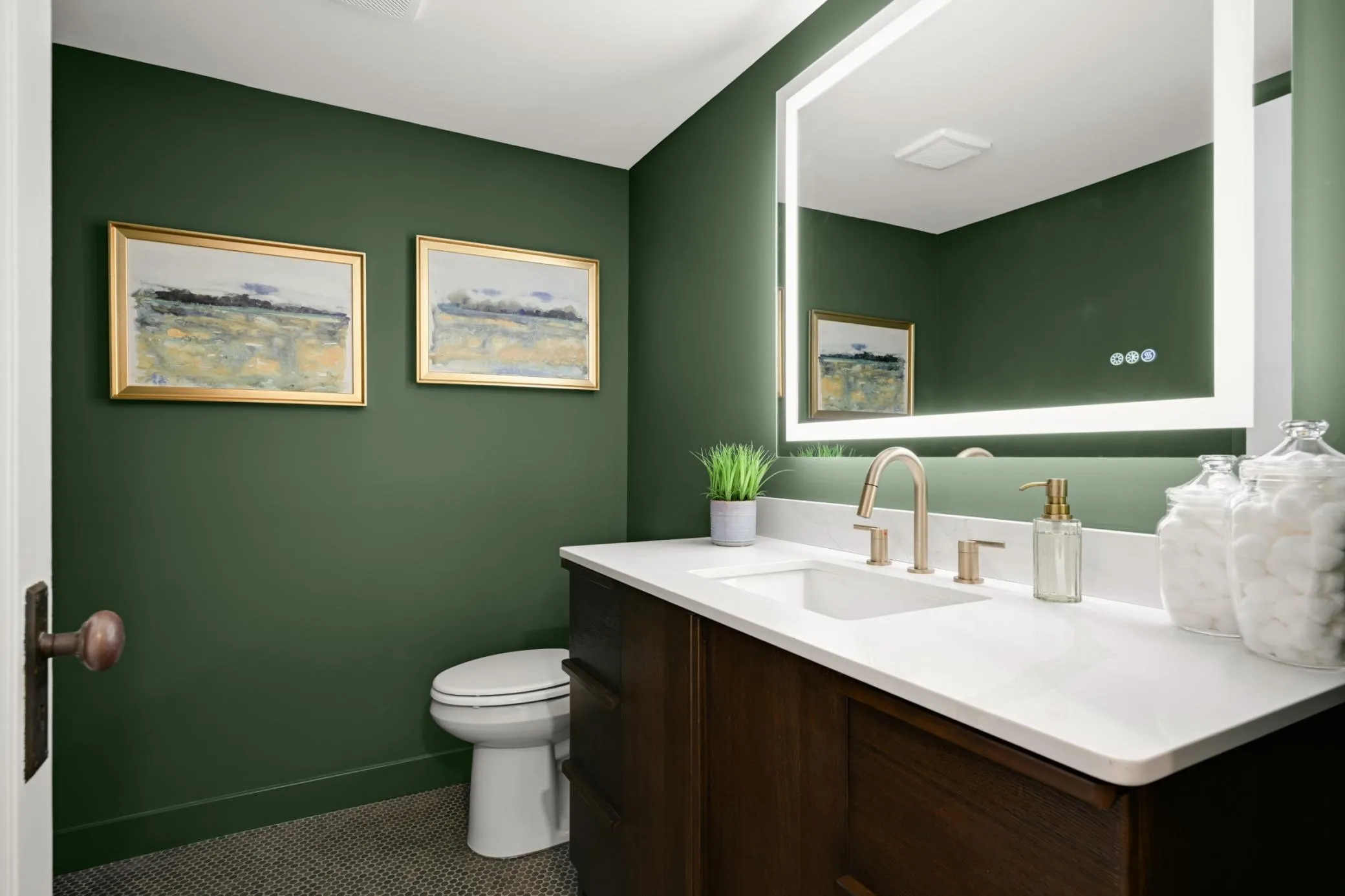 Photo 23 of 2406 W 54th Street