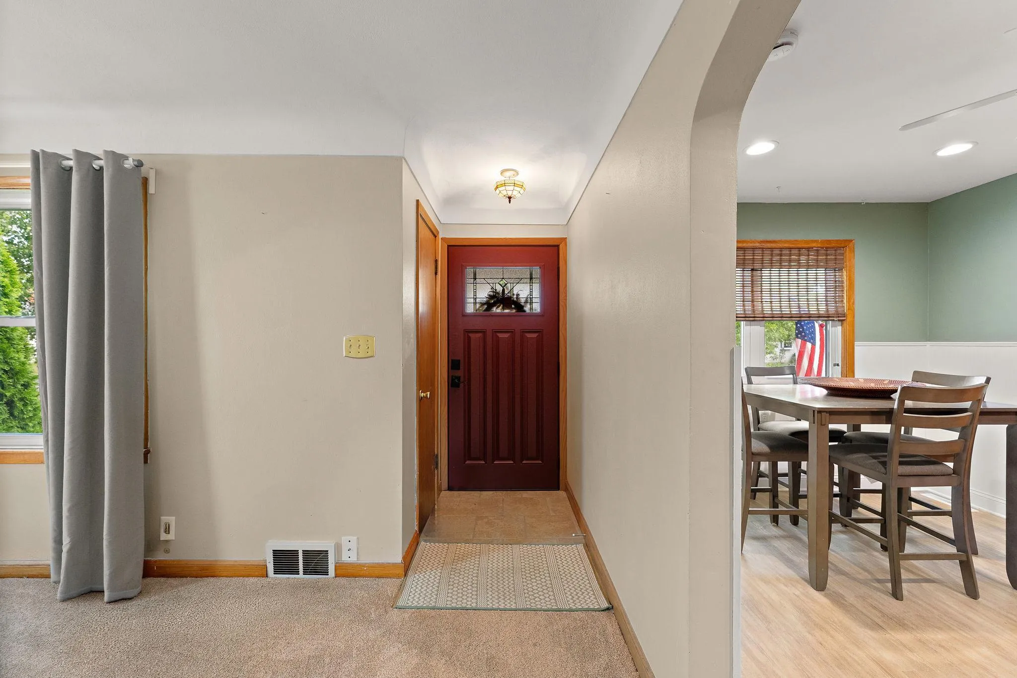 Photo 4 of 828 3rd S Avenue