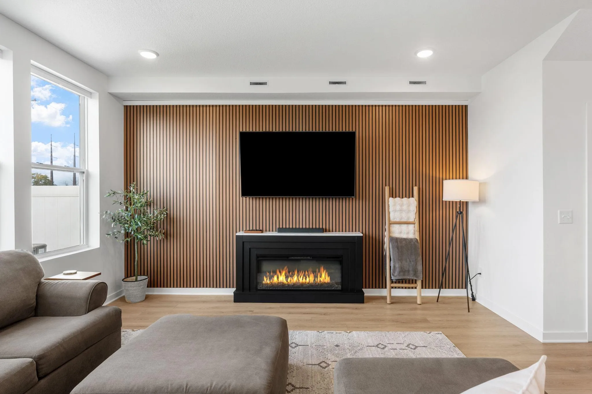 Photo 18 of 14317 103rd N Place
