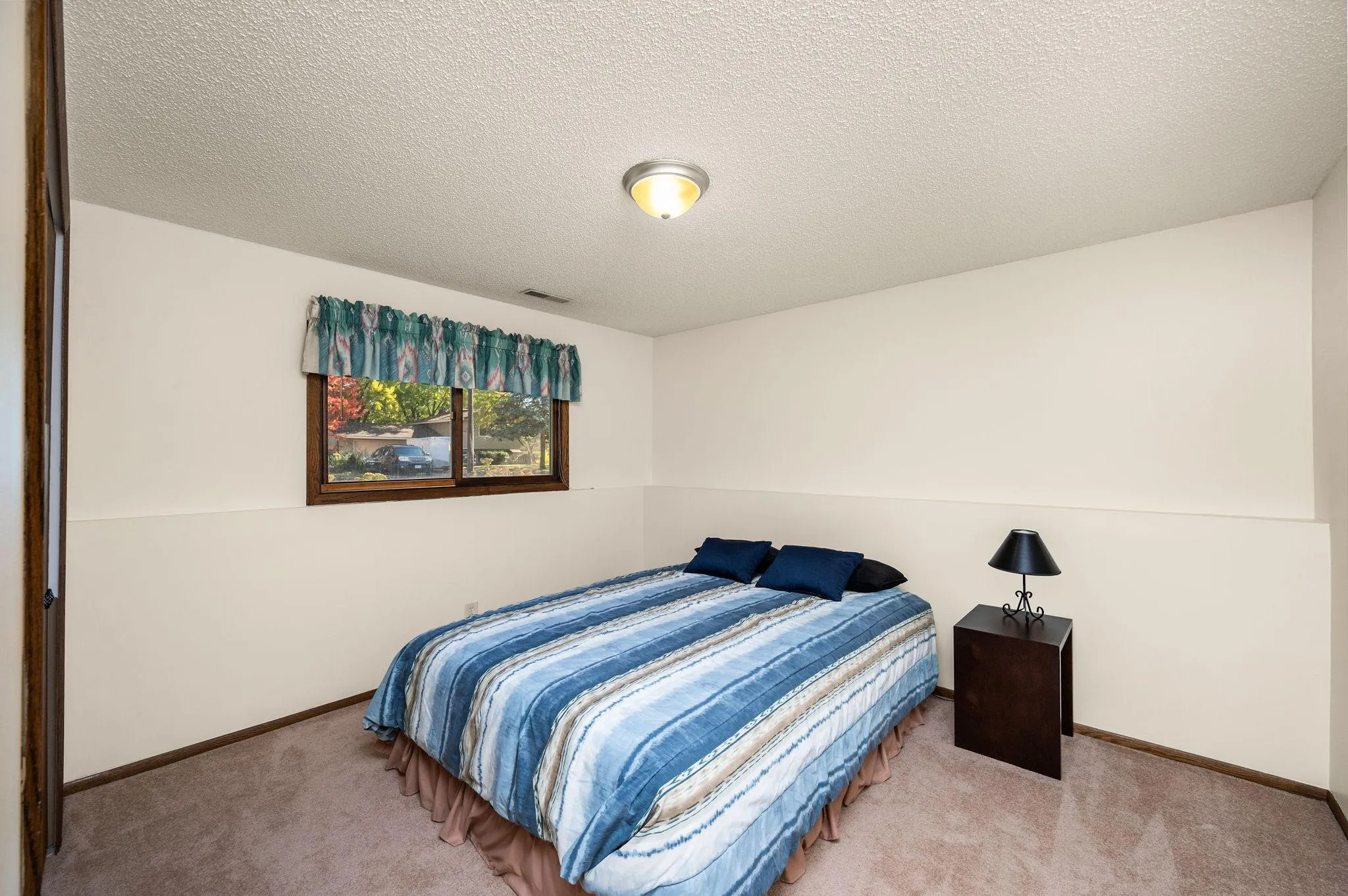 Photo 16 of 7501 James N Avenue