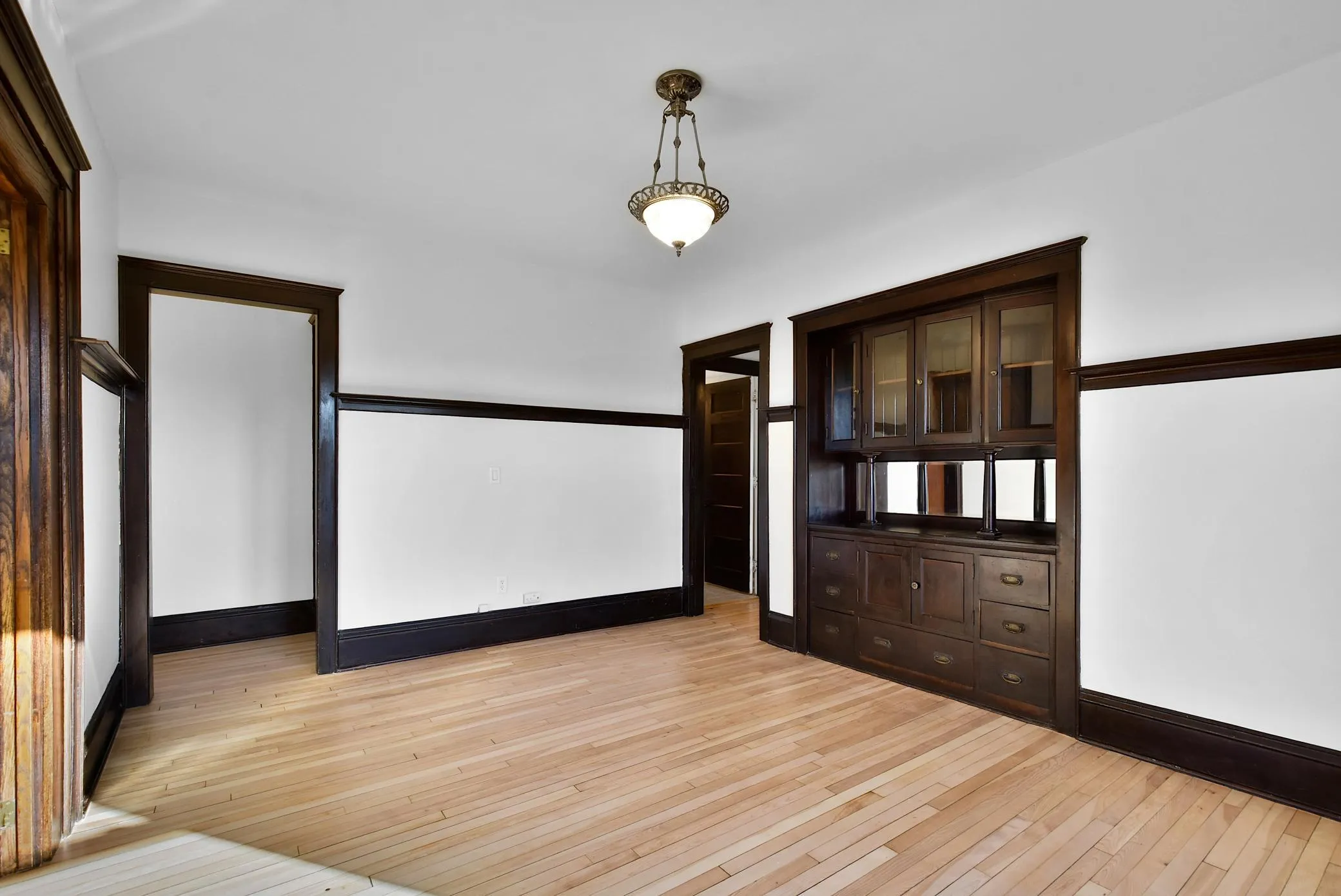Photo 8 of 343 E 19th Street Unit 6b