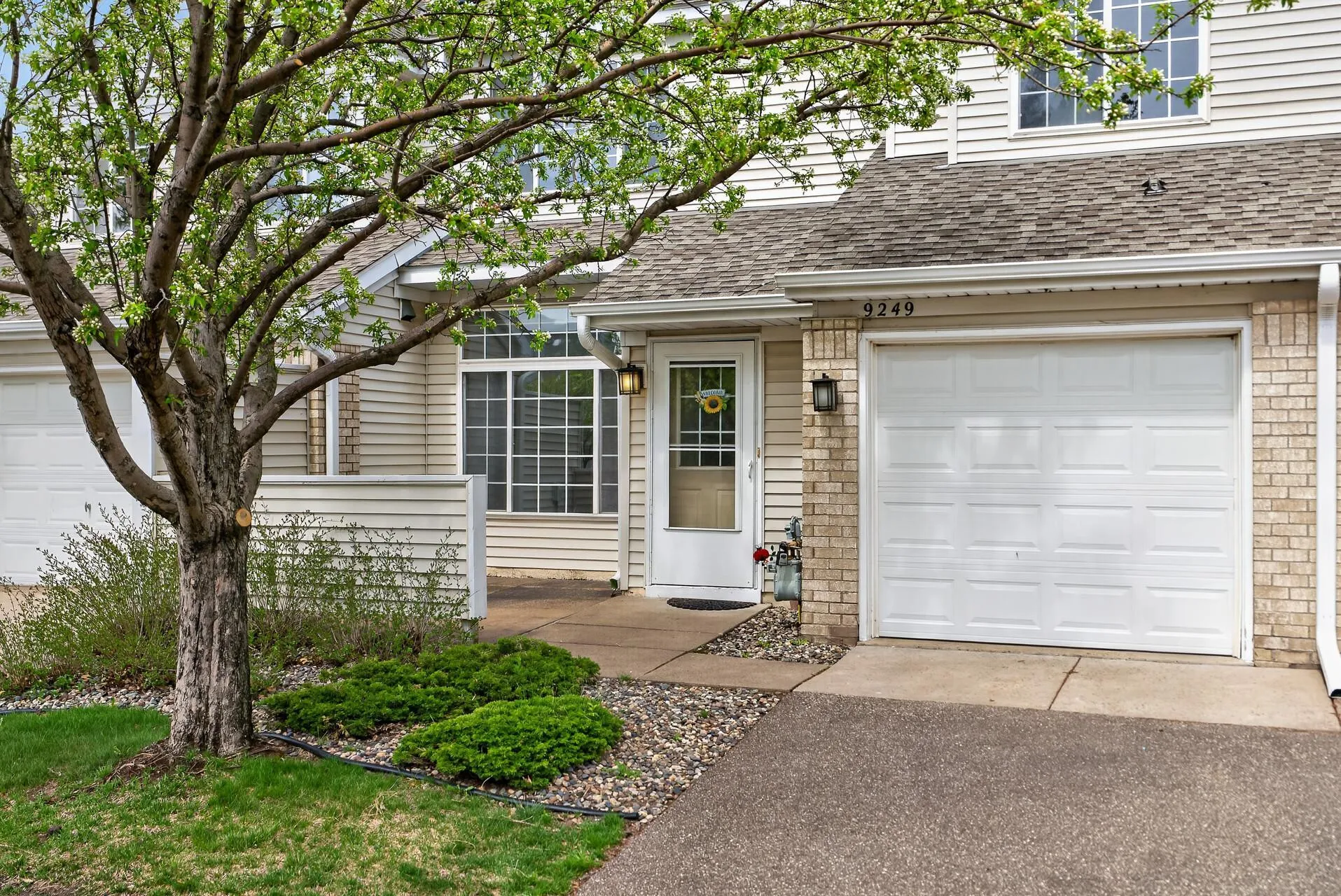 Photo 3 of 9249 Troon Court
