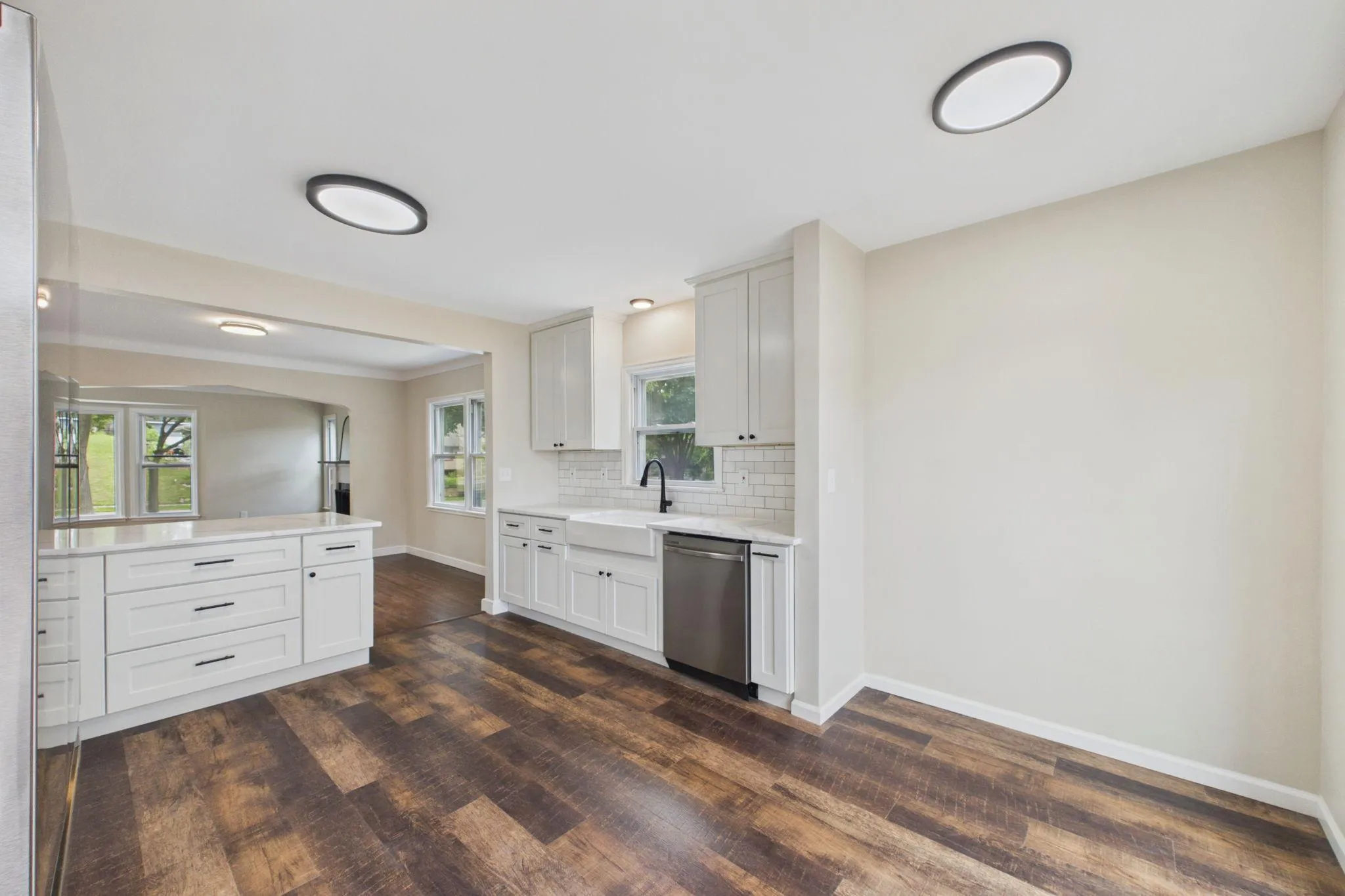Photo 5 of 1599 Highland Parkway