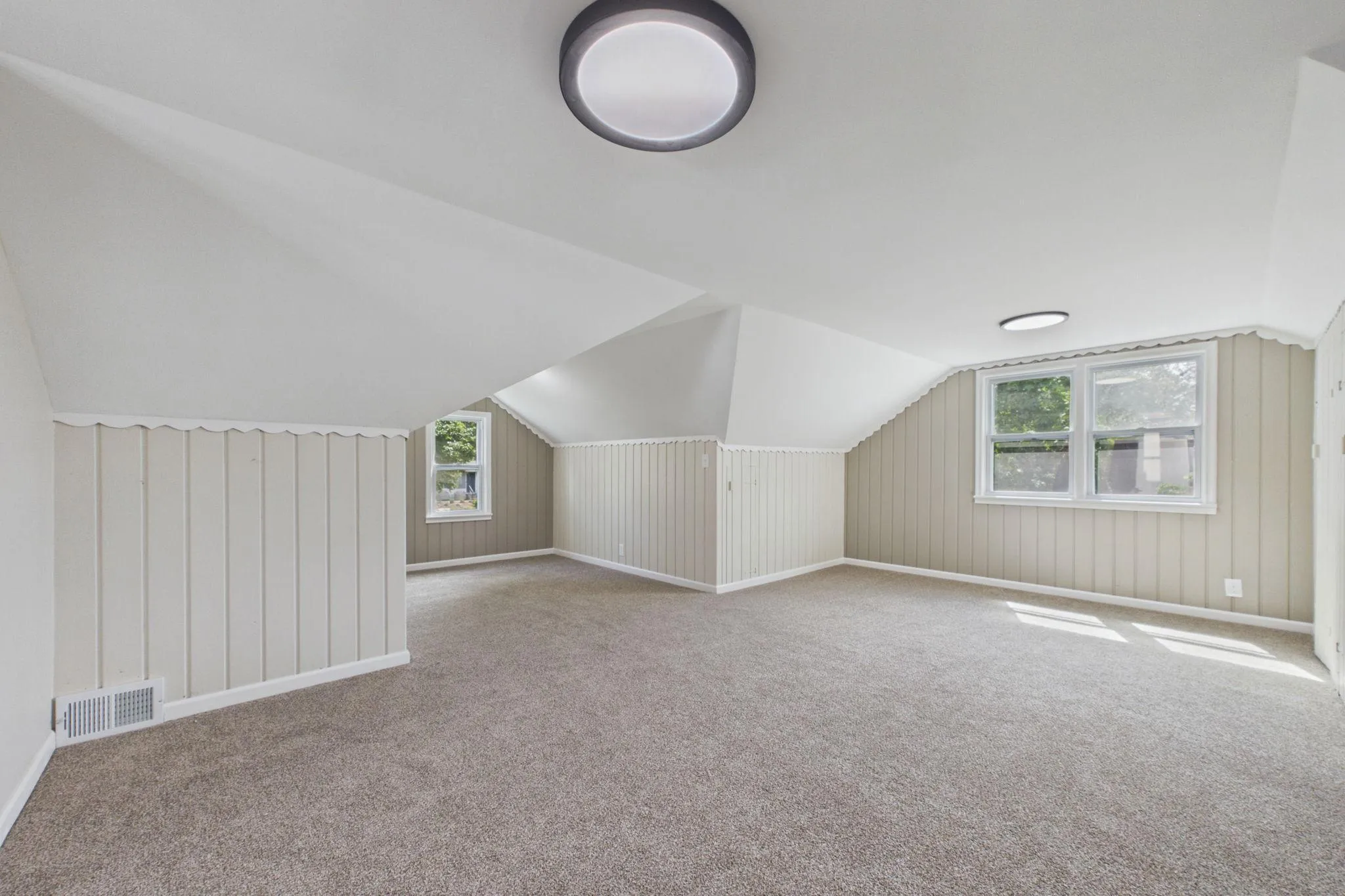 Photo 21 of 1599 Highland Parkway