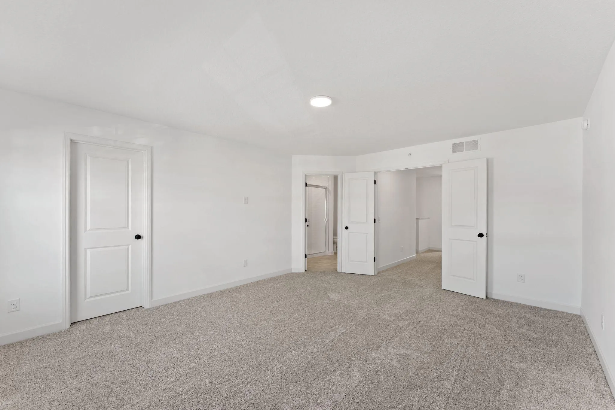 Photo 11 of 234 Huntington Drive
