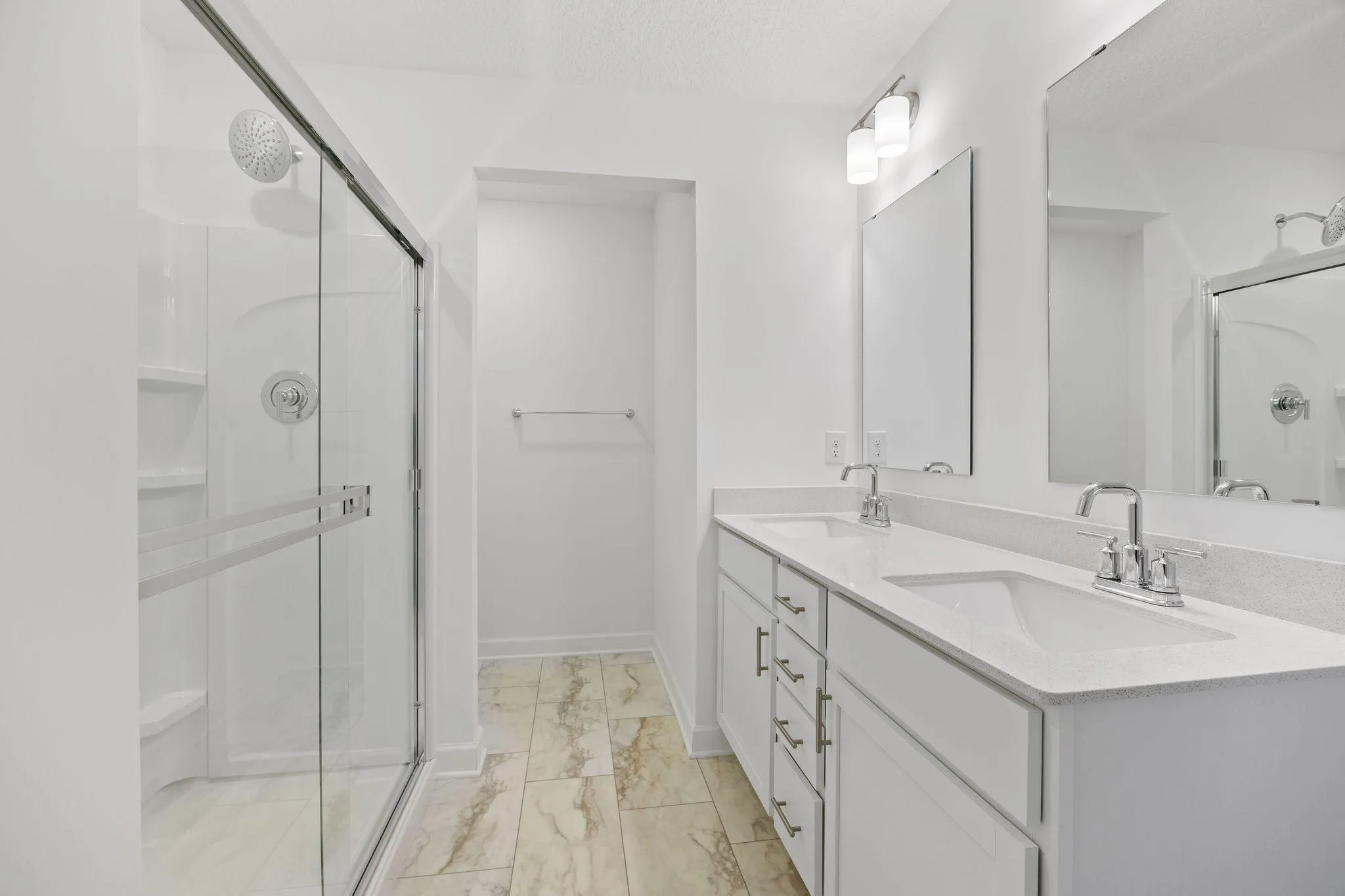 Photo 9 of 18372 Gladhurst Lane
