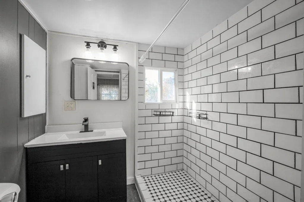 Photo 8 of 33988 Xenon Nw Drive