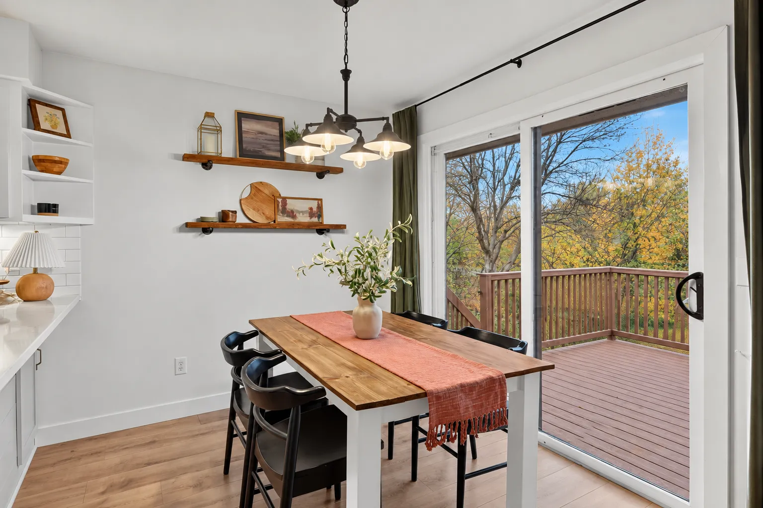Photo 6 of 9791 Pierce Ne Street