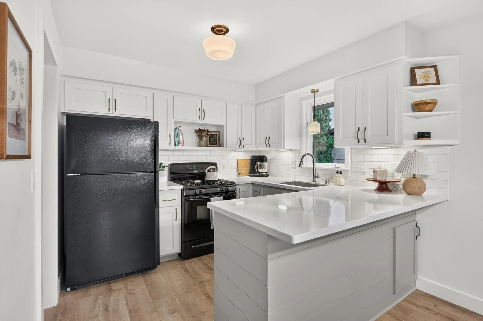 Photo 9 of 9791 Pierce Ne Street