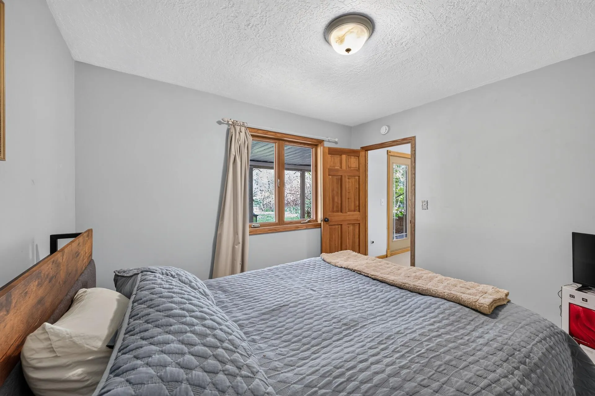 Photo 41 of 14512 Kipling S Avenue