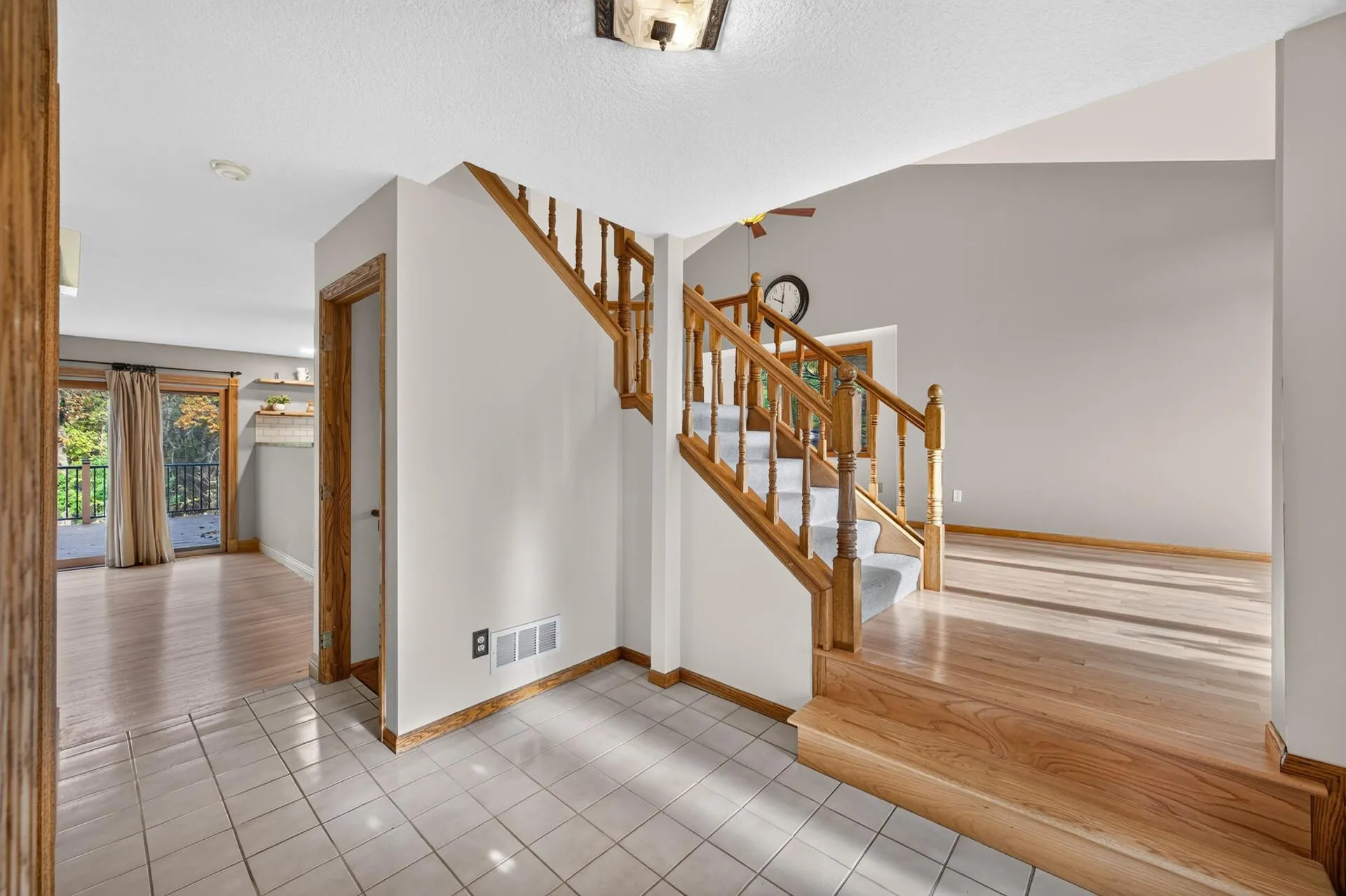 Photo 9 of 14512 Kipling S Avenue