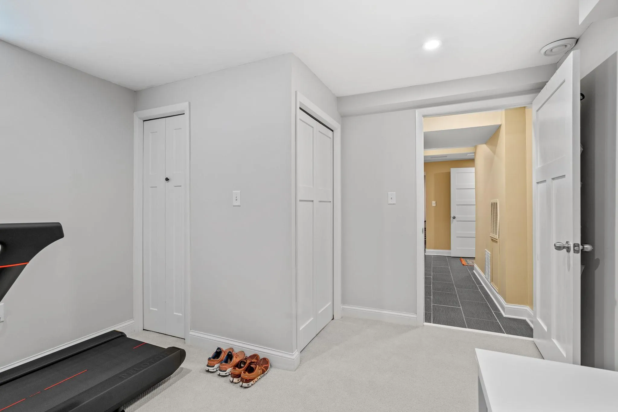 Photo 21 of 4715 Wentworth Avenue