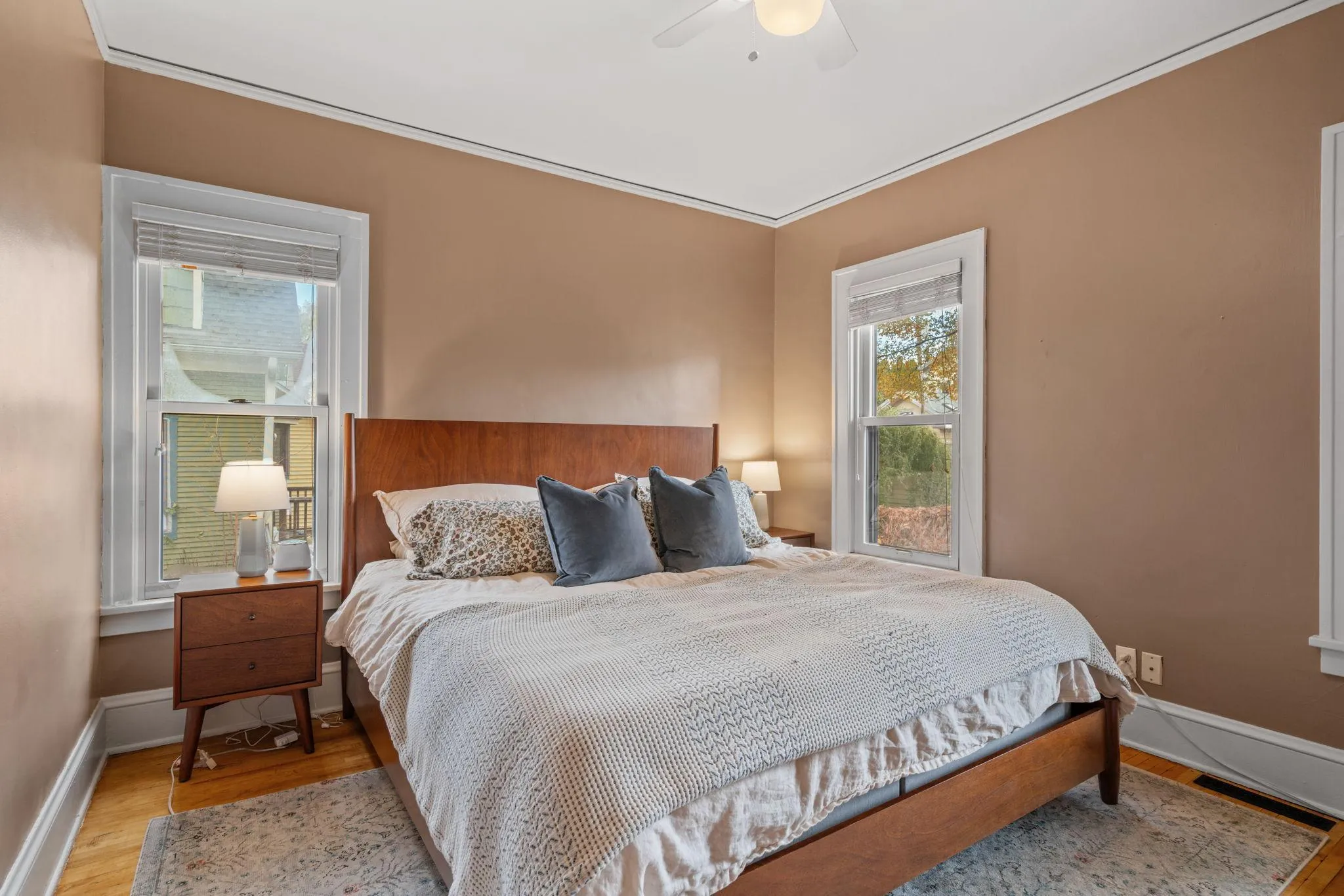 Photo 11 of 4715 Wentworth Avenue