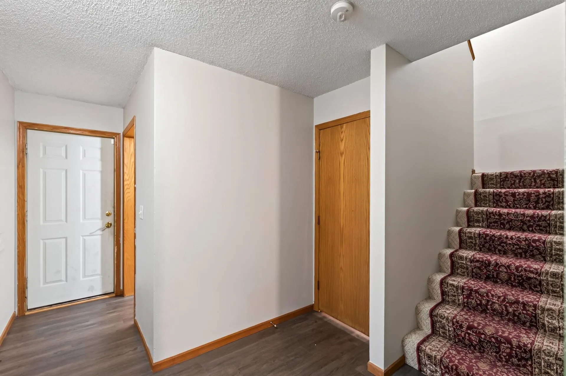 Photo 12 of 2321 Lyndale N Avenue