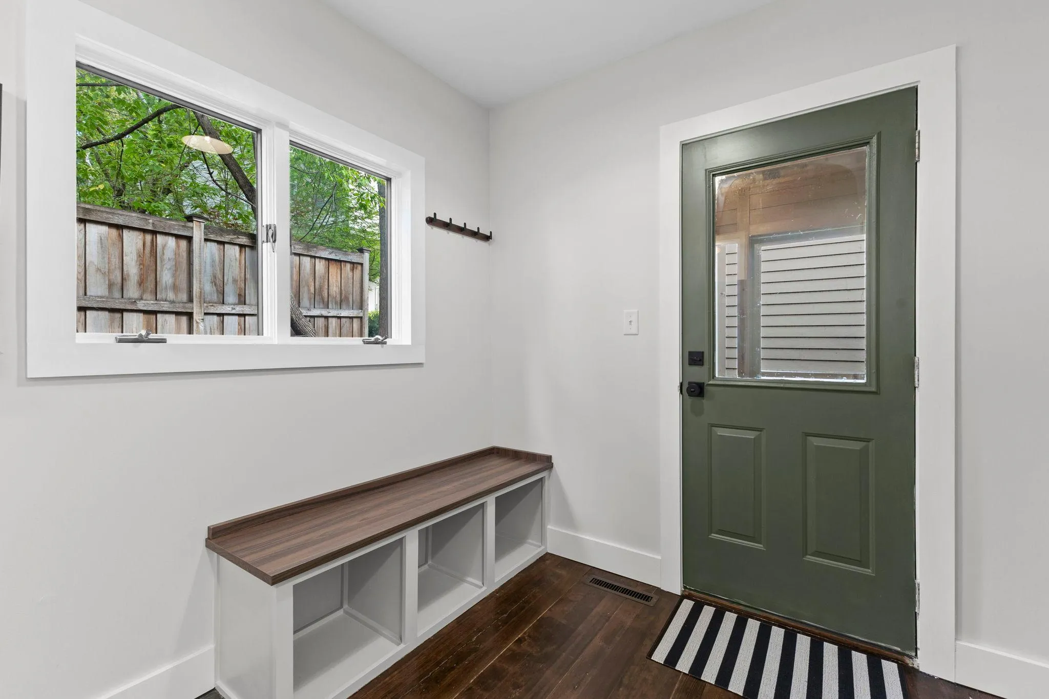 Photo 18 of 2334 Doswell Avenue