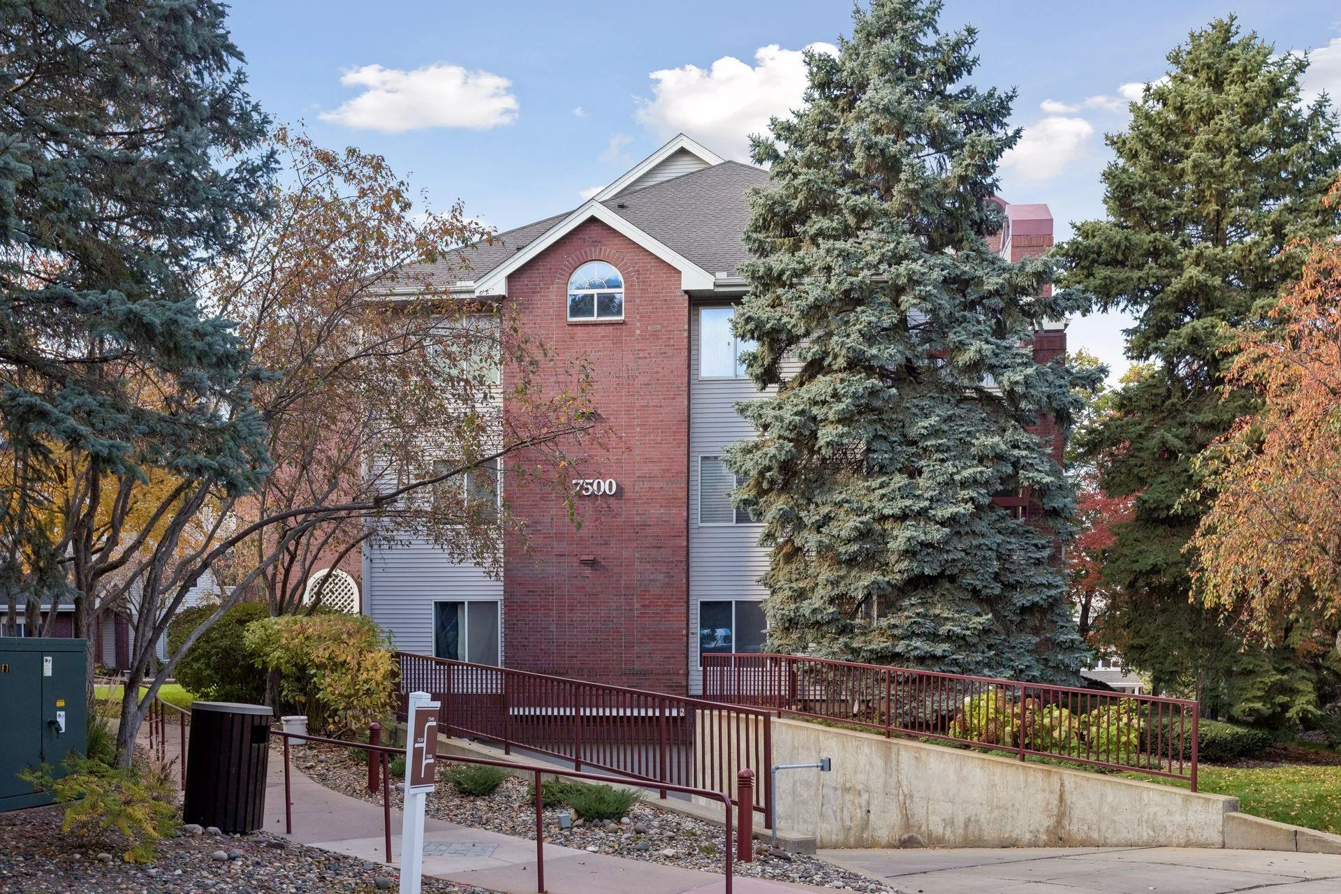 Photo 30 of 7500 Edinborough Way Unit 3304