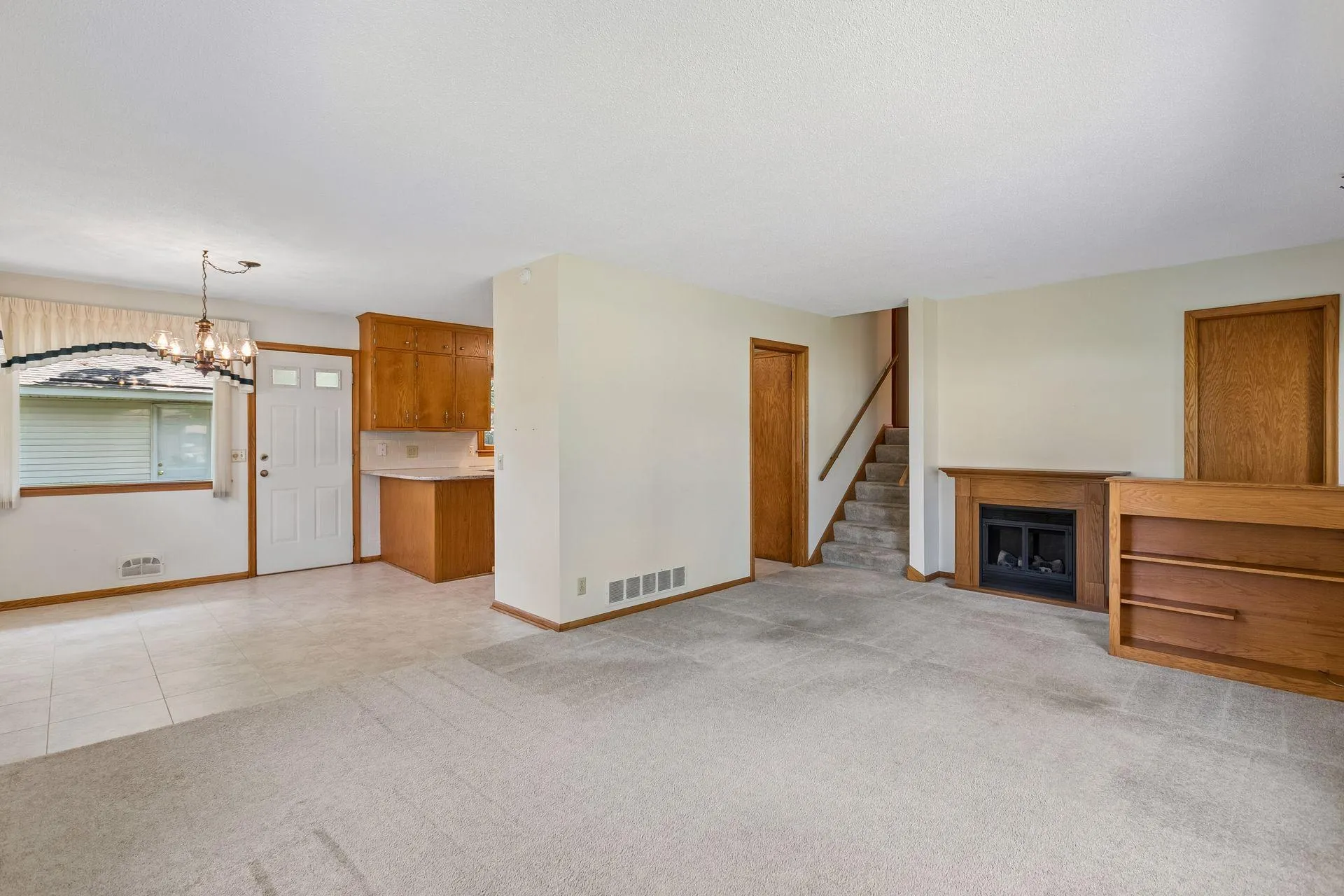 Photo 5 of 2163 29th Nw Avenue