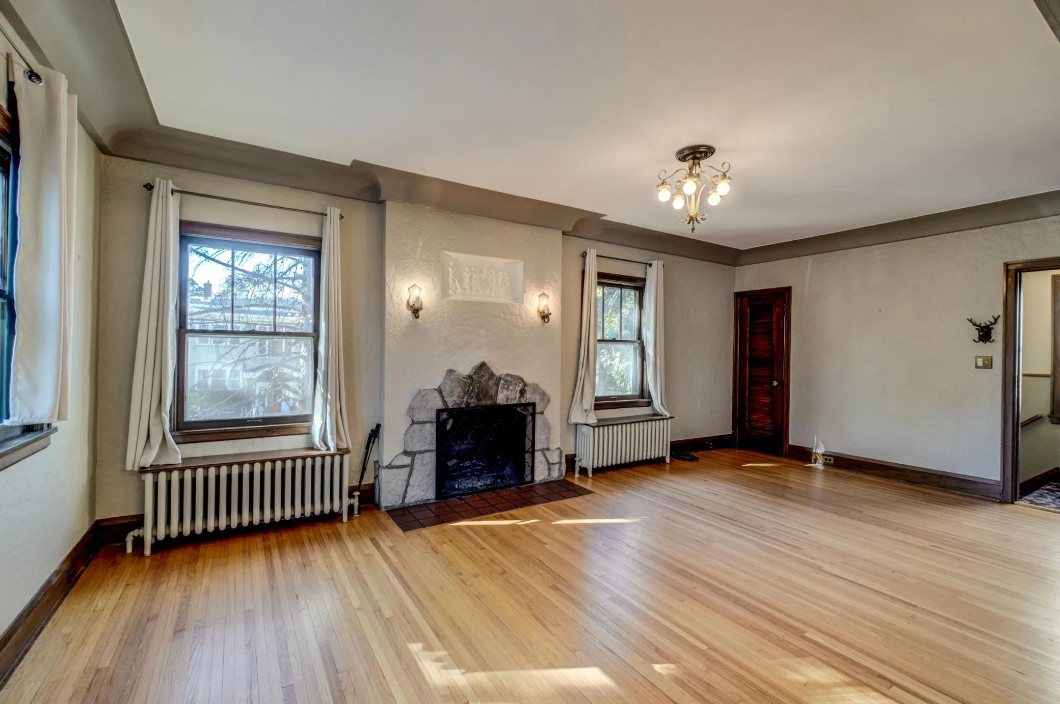 Photo 44 of 3535 Harriet Avenue