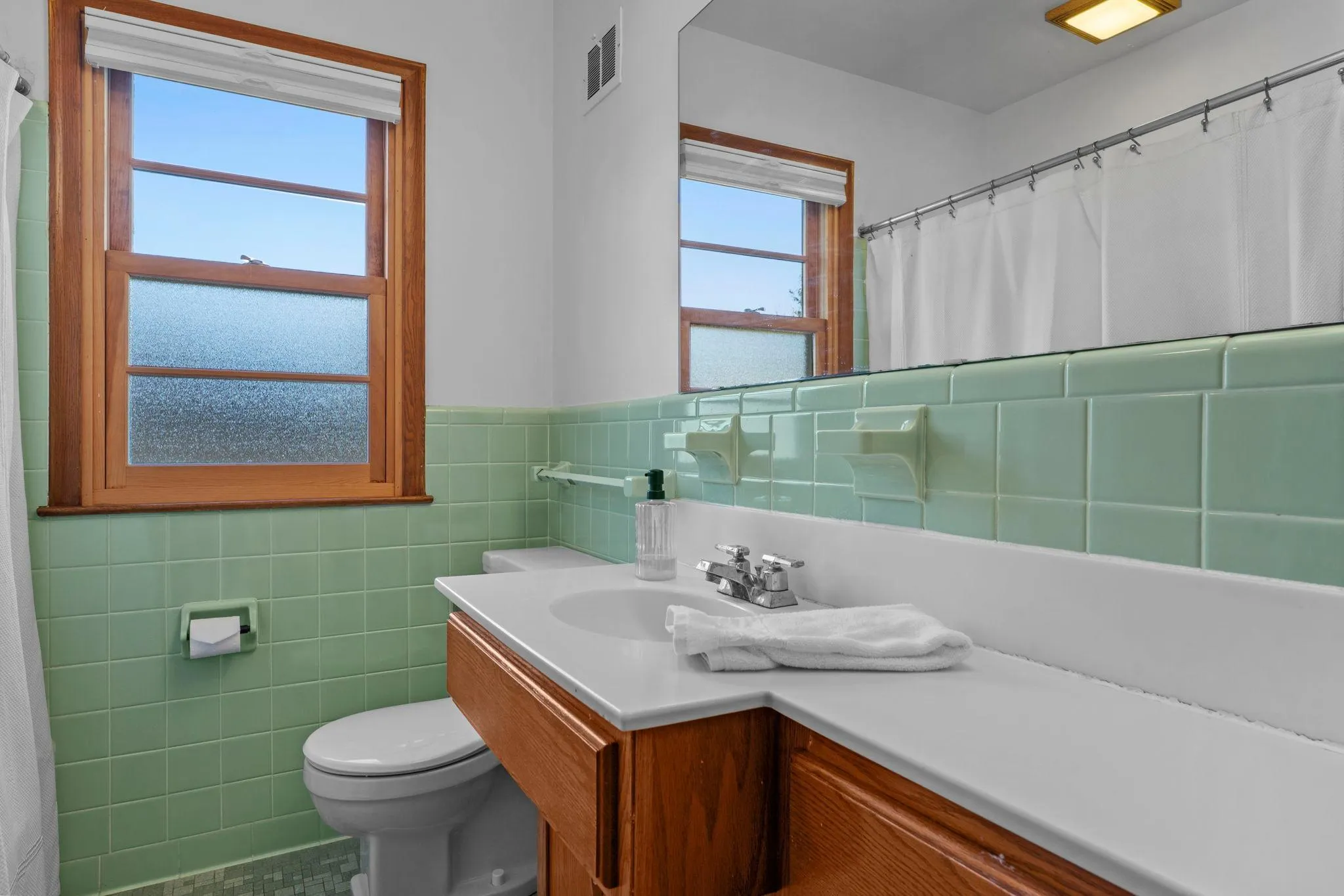 Photo 14 of 5708 Bernard Place