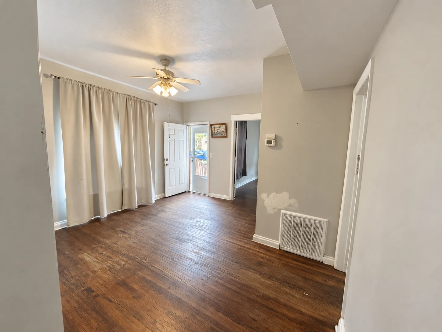 Photo 13 of 1014 26th Ne Avenue