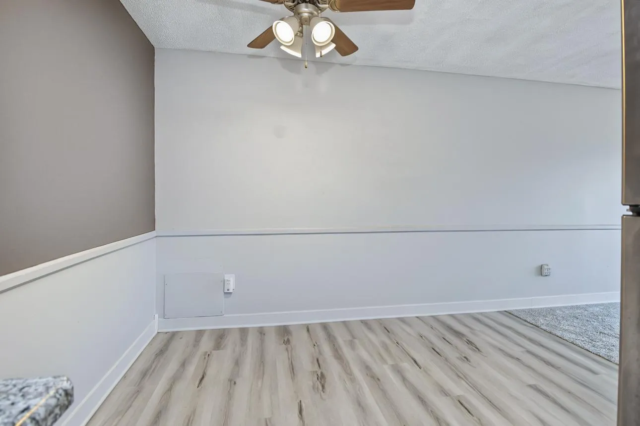 Photo 7 of 3461 Kent Street Unit 1207