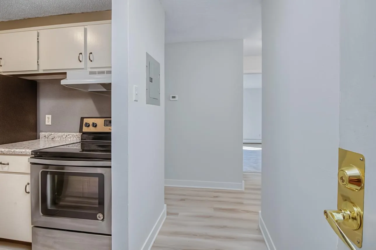 Photo 3 of 3461 Kent Street Unit 1207