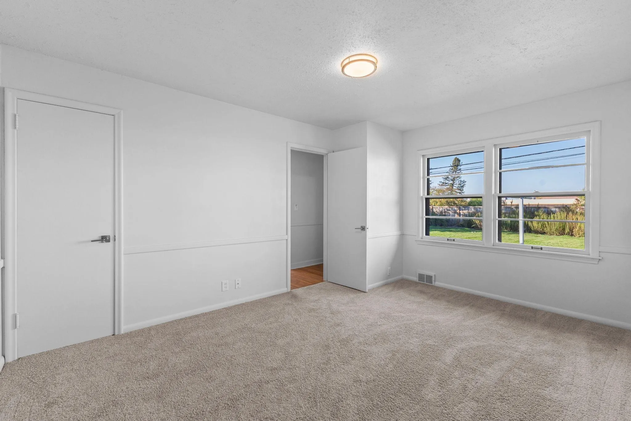 Photo 10 of 1501 Preston Lane