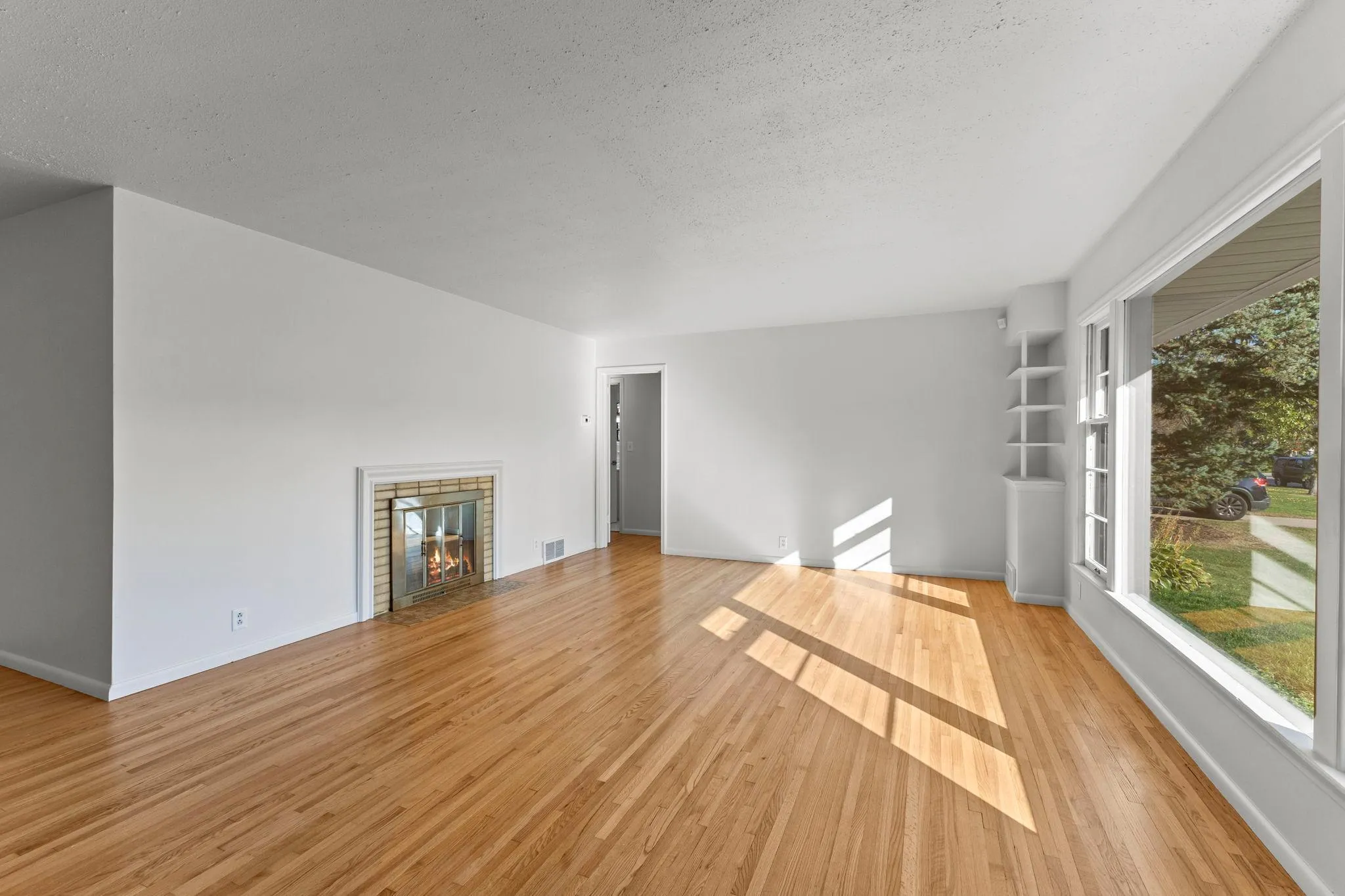 Photo 2 of 1501 Preston Lane