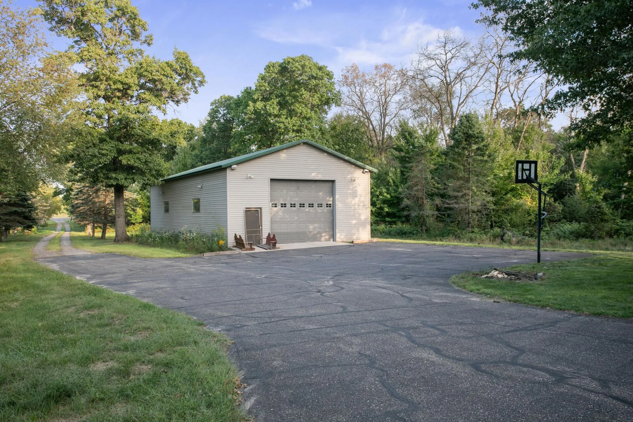Photo 40 of 16682 Hanson Nw Boulevard